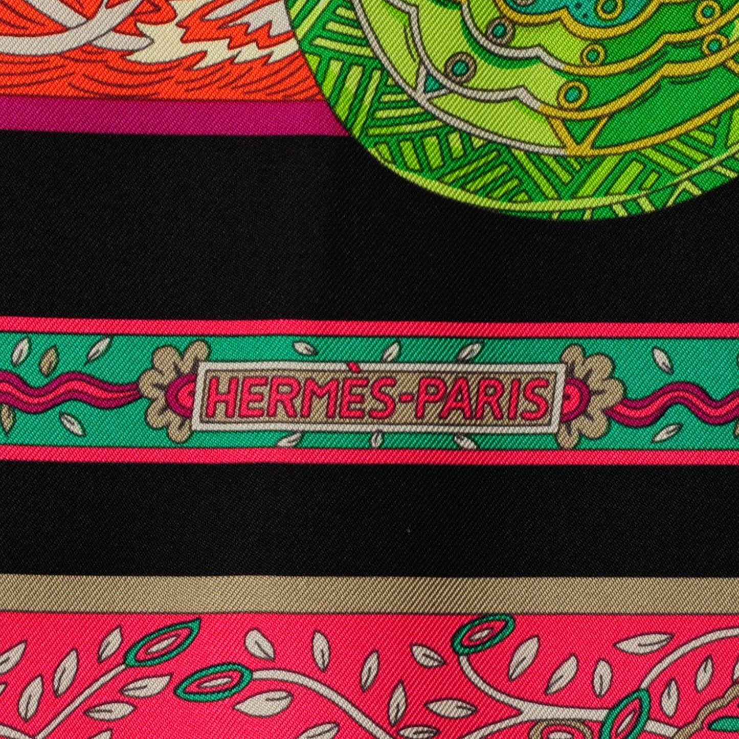 Silk Le Songe De La Licorne Scarf 90 Black Fuchsia Vert Fluo