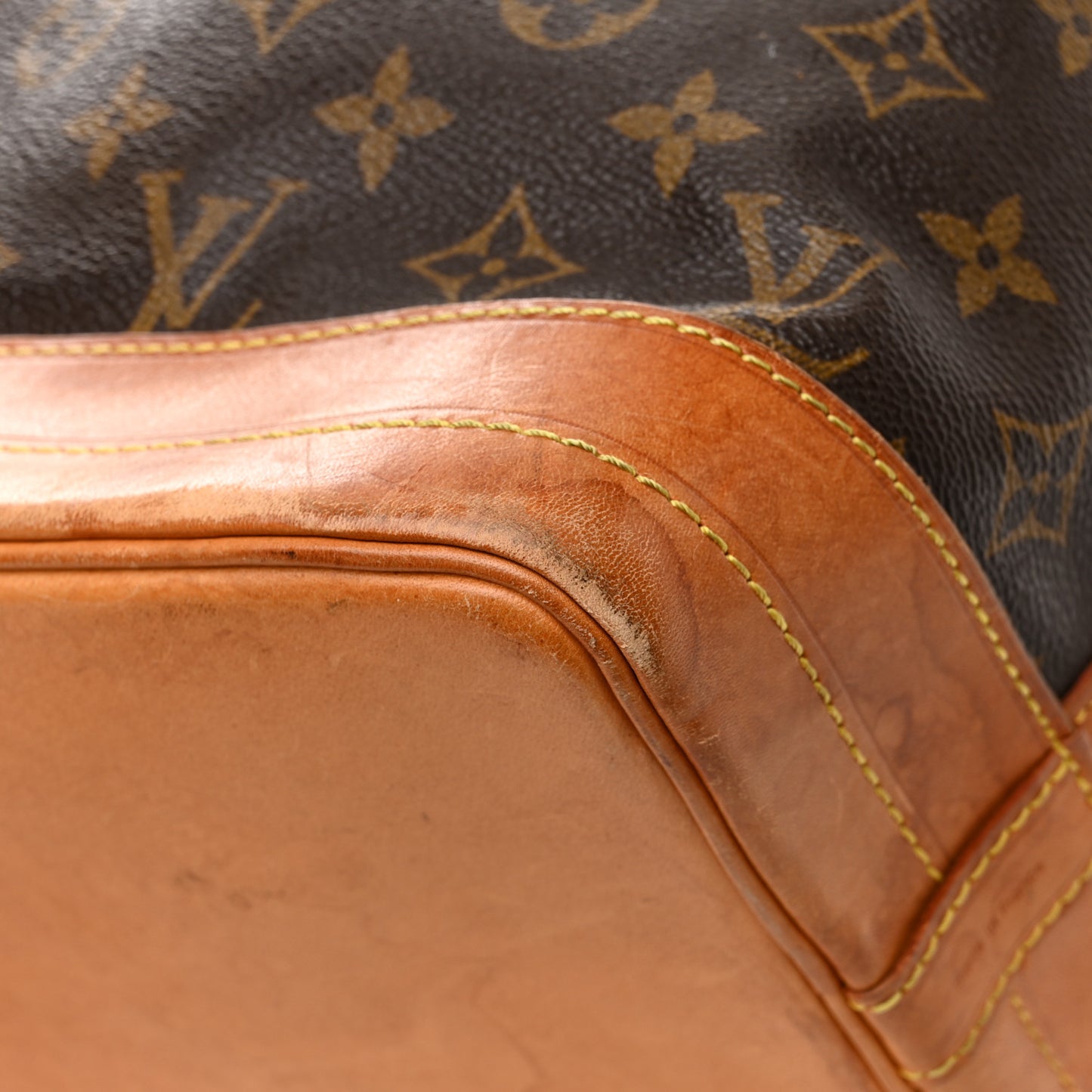 Monogram Noe