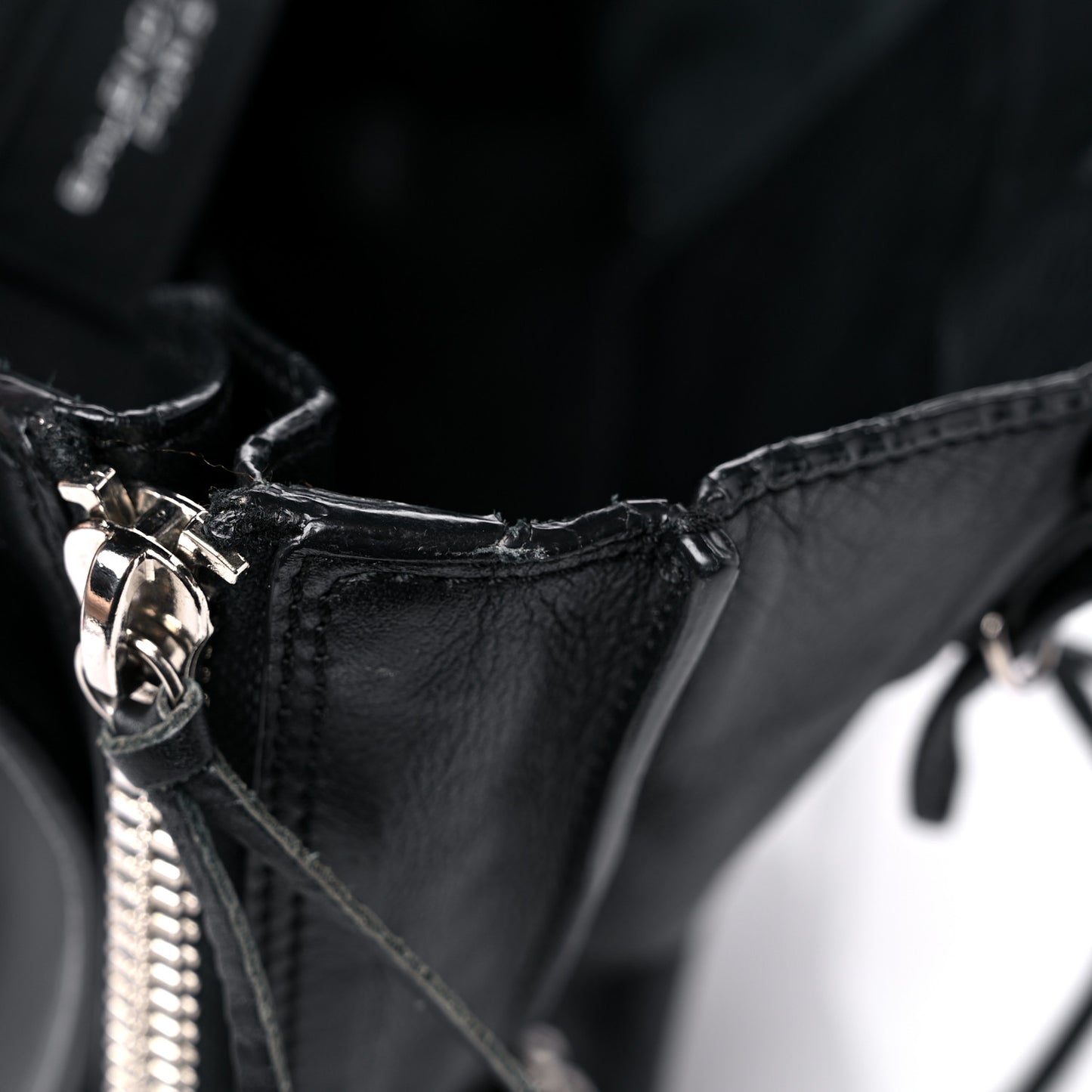 Veau Souple Papier Mini A4 Tote Black
