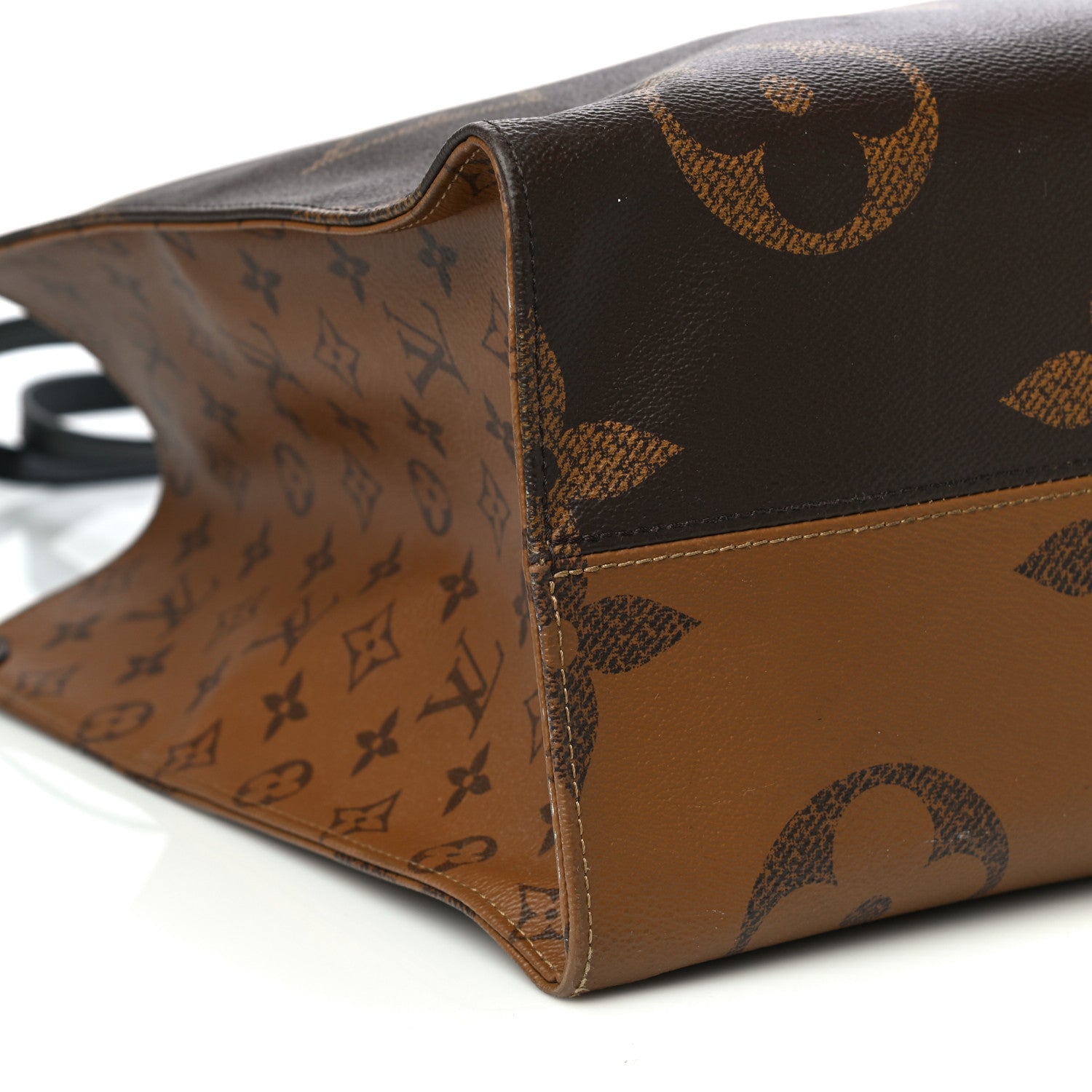 Louis Vuitton Reverse Monogram Giant Onthego GM 6 of 19