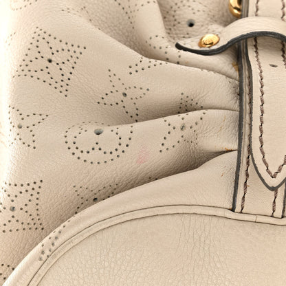 Louis Vuitton Mahina L Sable 13 of 14