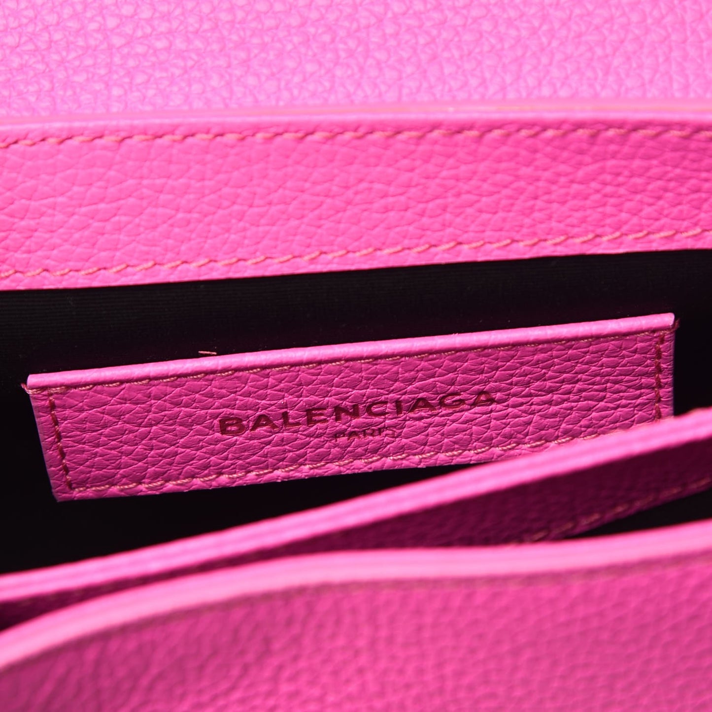 Grained Calfskin Le Dix Nano Soft Cartable Rose Fluo