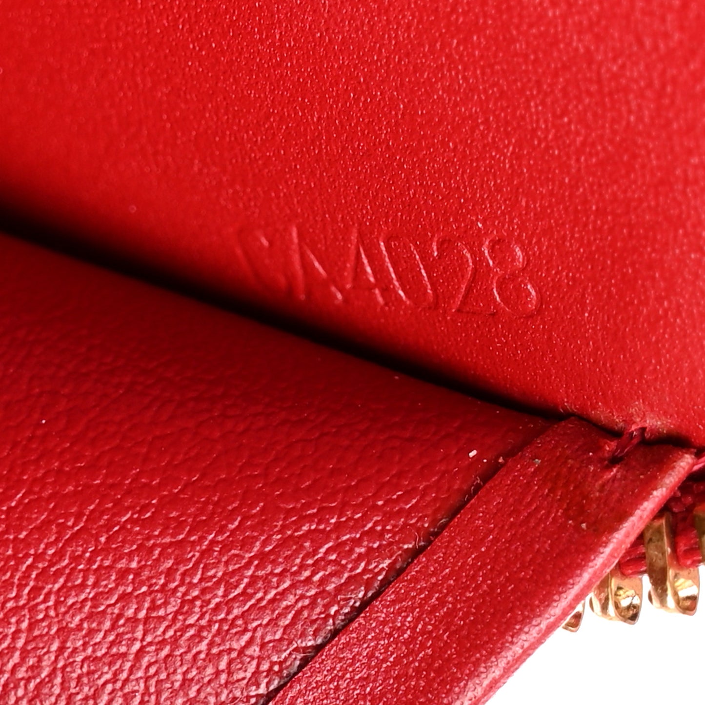 Vernis Zippy Organizer Wallet Pomme D'Amour