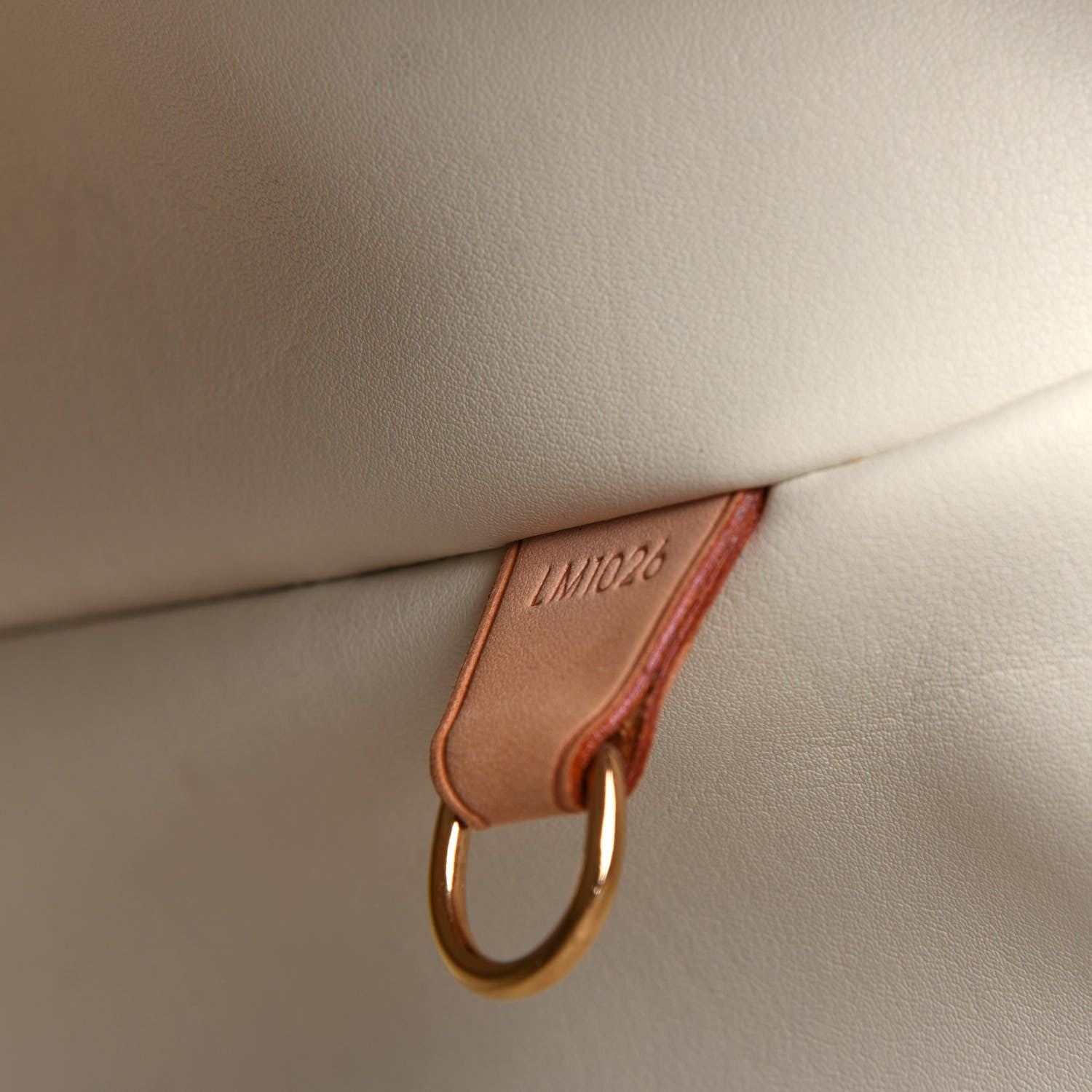 Louis Vuitton Vernis Houston Perle 7 of 11