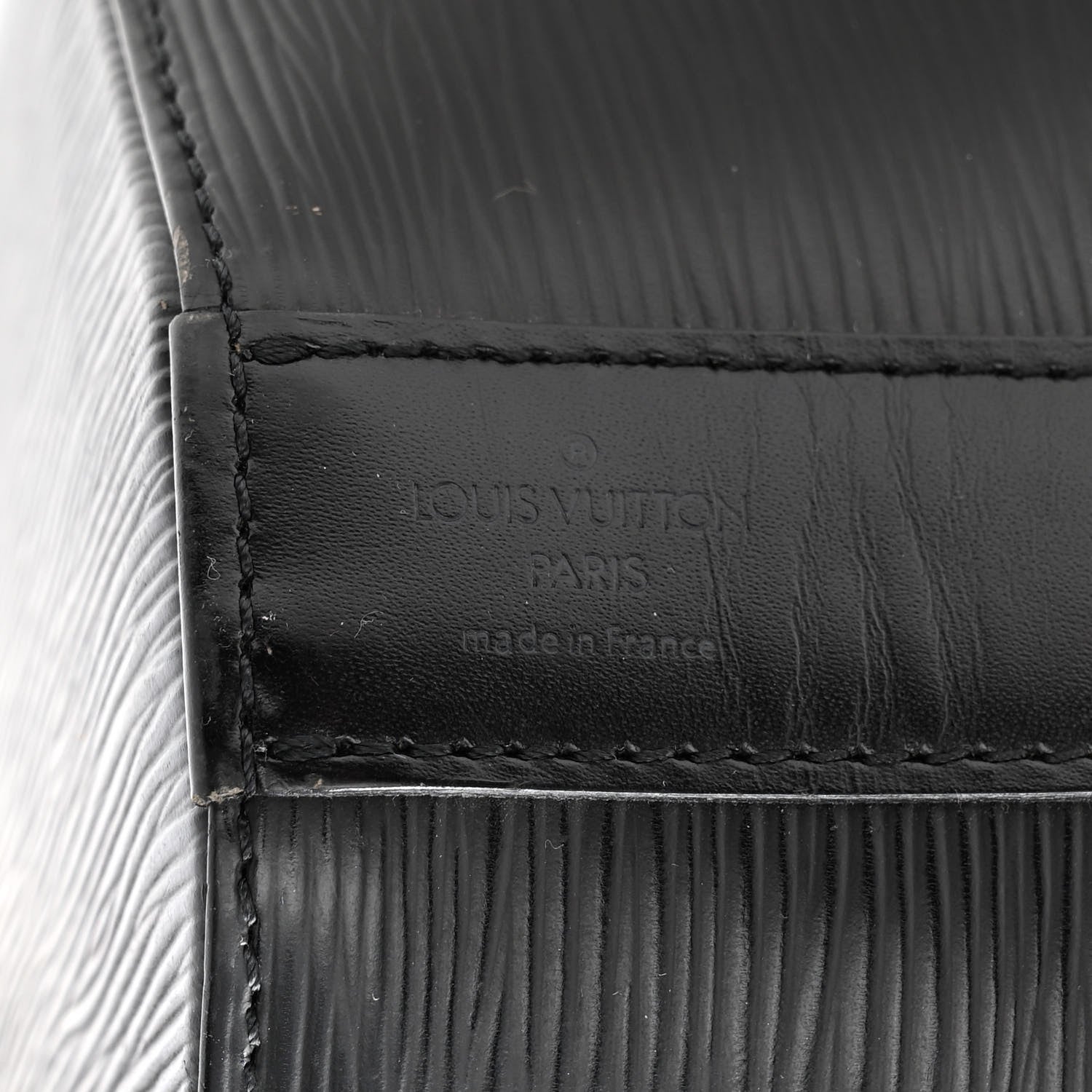 Louis Vuitton Epi Sac D'Epaule GM Black 7 of 10