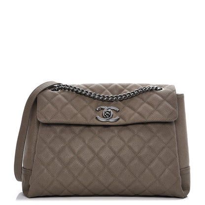 Chanel Iridescent Caviar Medium Lady Pearly Flap Khaki 1 of 8