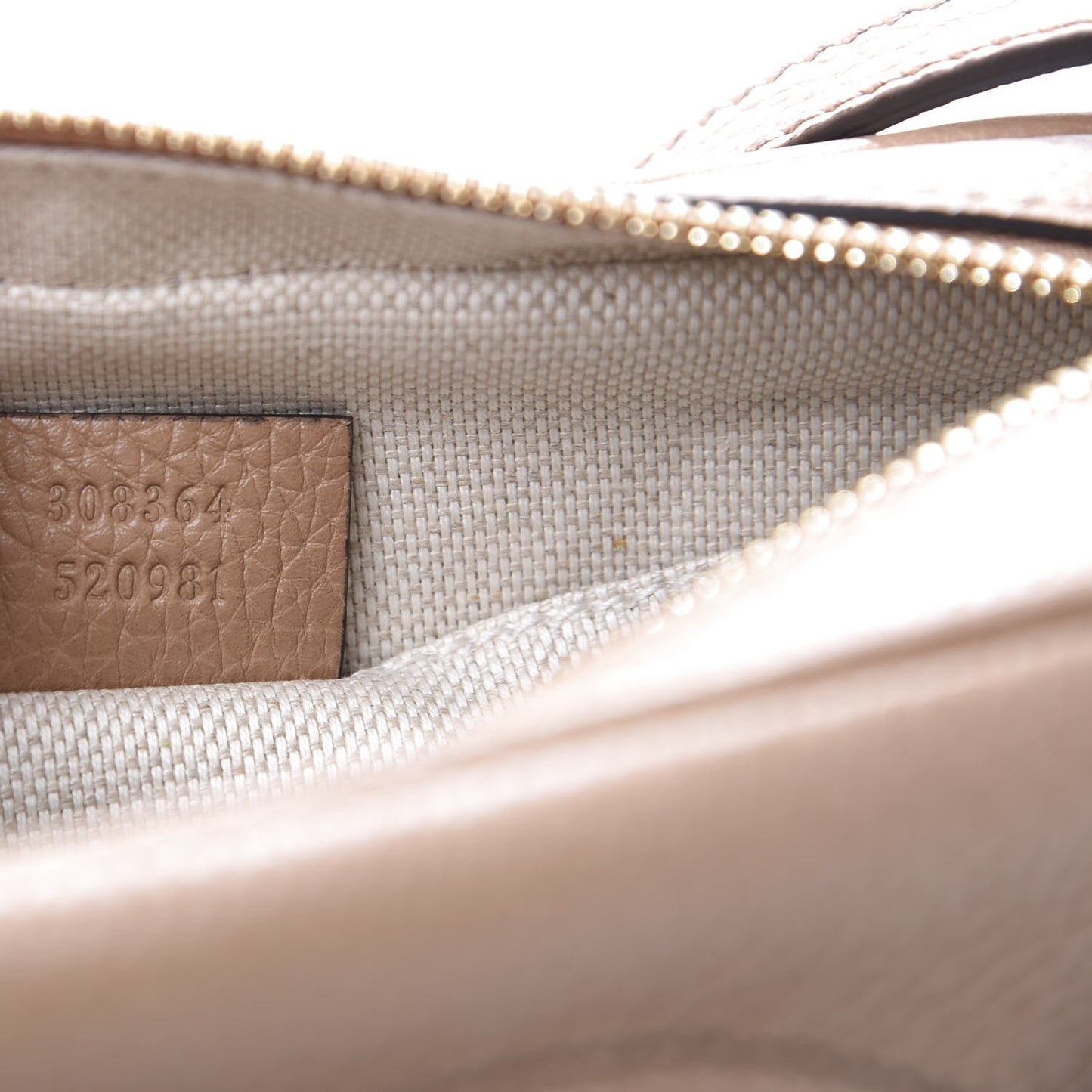 Pebbled Calfskin Small Soho Disco Bag Camelia