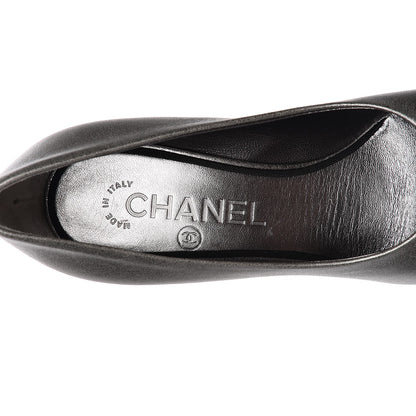 Chanel Metallic Calfskin Grosgrain Cap Toe Pumps 35 Silver Black 7 of 7