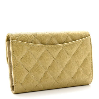 Chanel Caviar Quilted Medium Flap Wallet Green 3 of 9