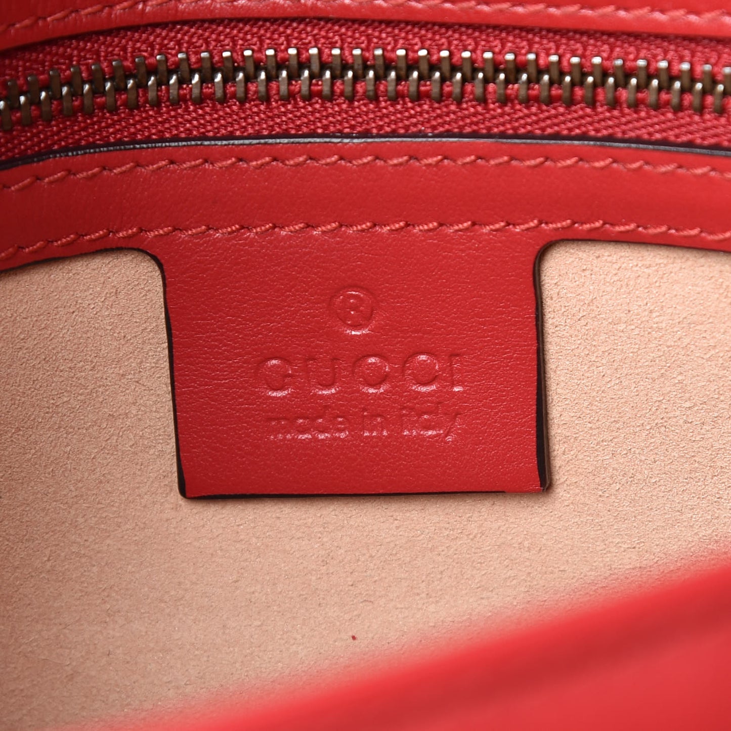Calfskin Matelasse Small GG Marmont Shoulder Bag Hibiscus Red