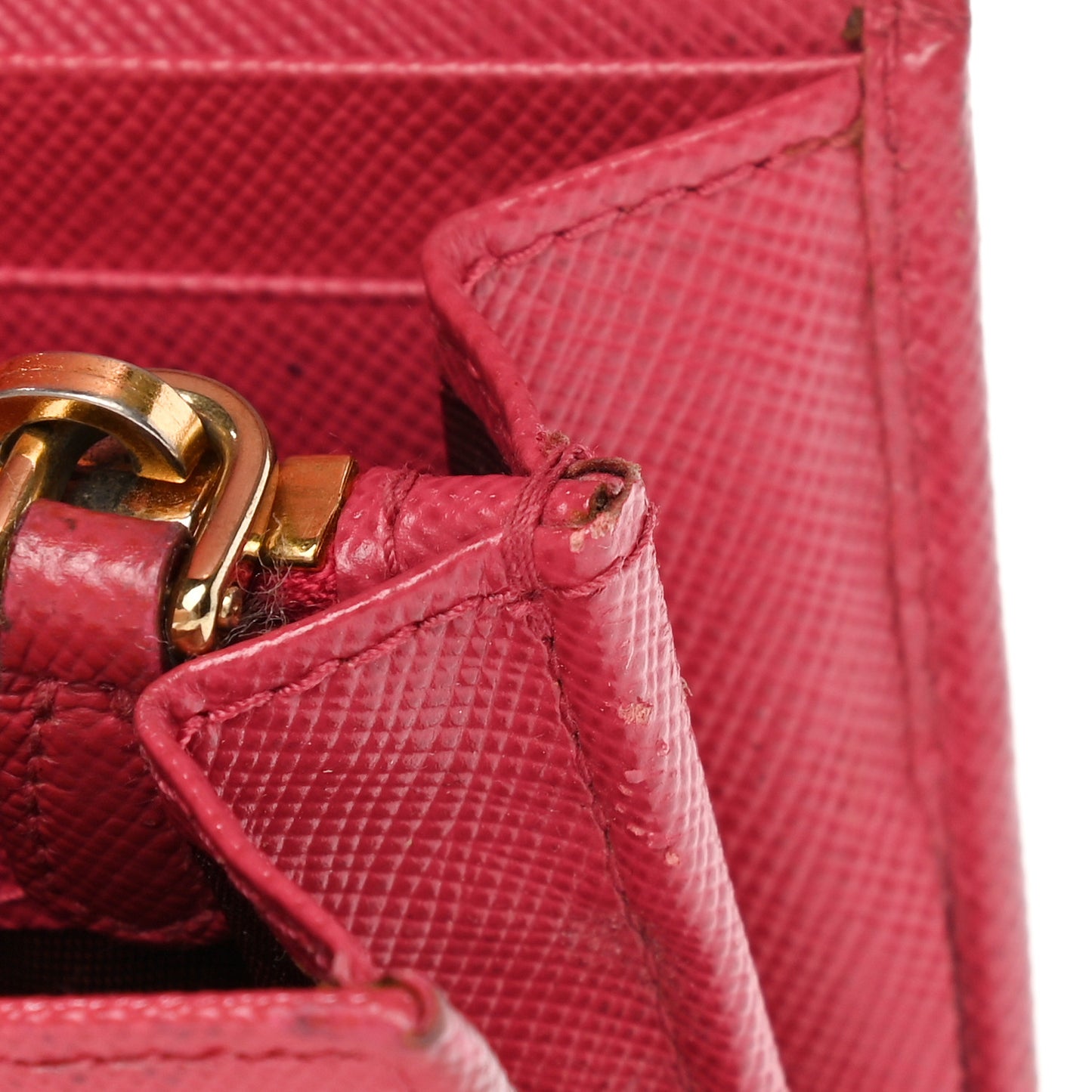 Saffiano Triangle Continental Flap Wallet Peonia