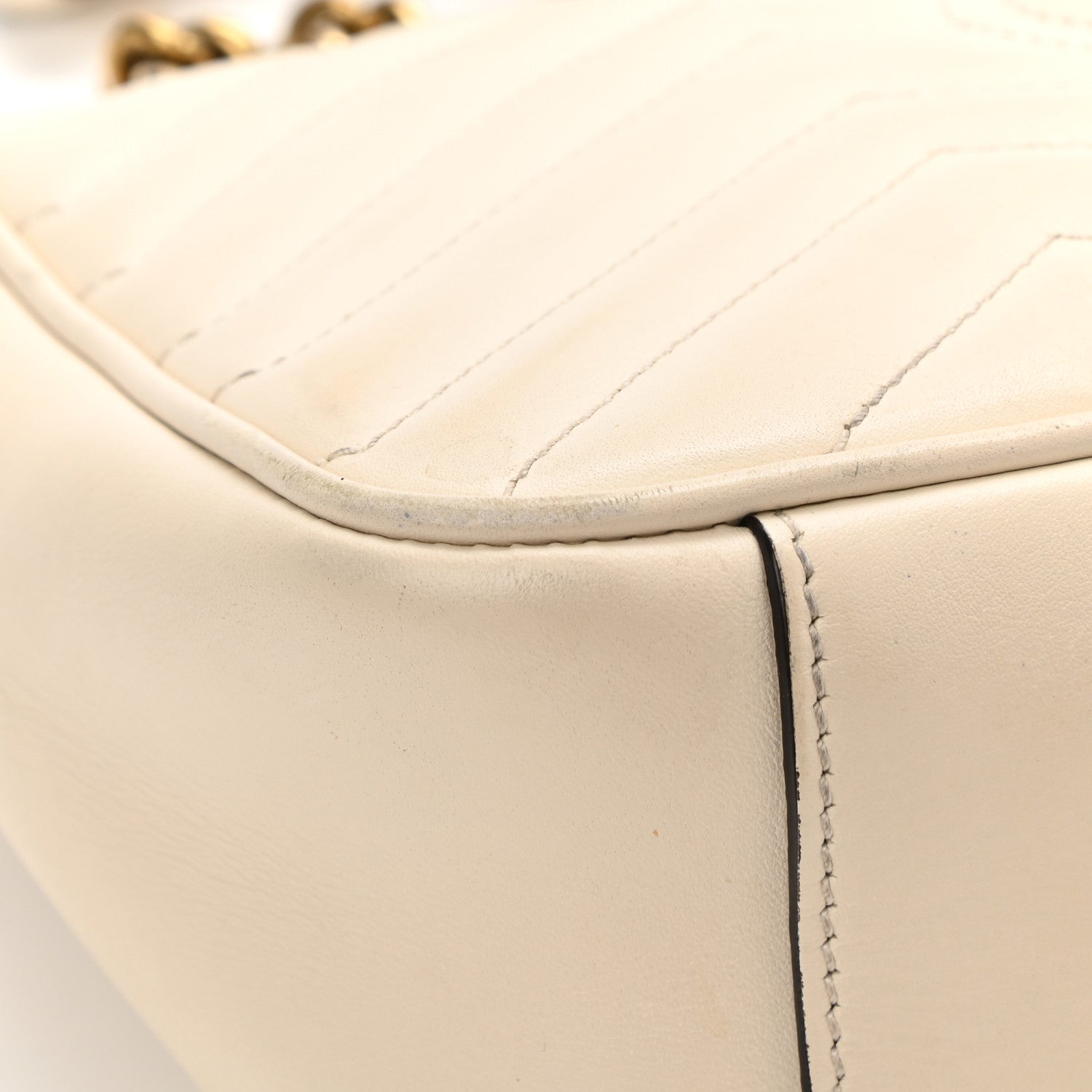 Gucci Calfskin Matelasse Small GG Marmont Shoulder Bag White 18 of 21