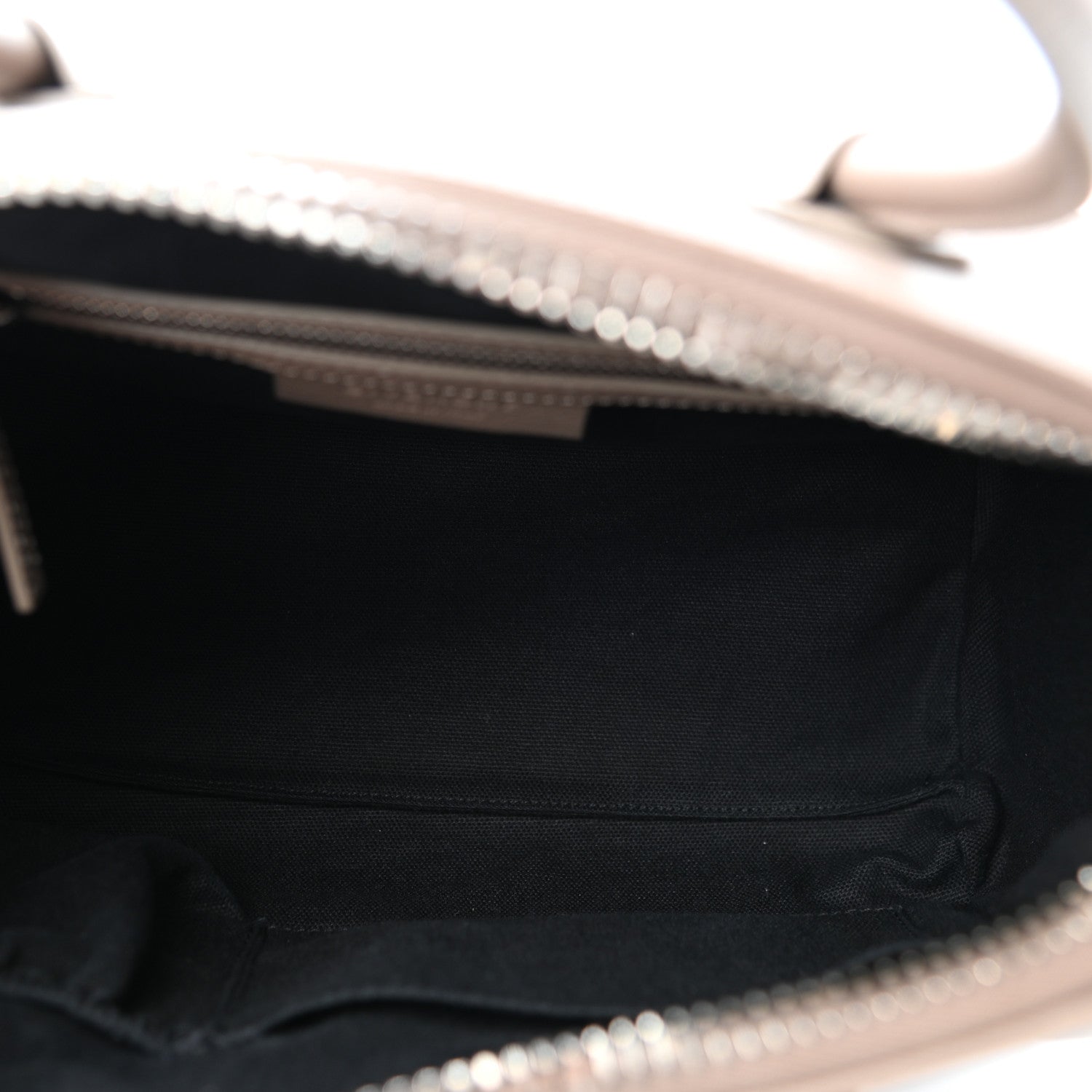 Givenchy Sugar Goatskin Small Antigona Sand 5 of 10