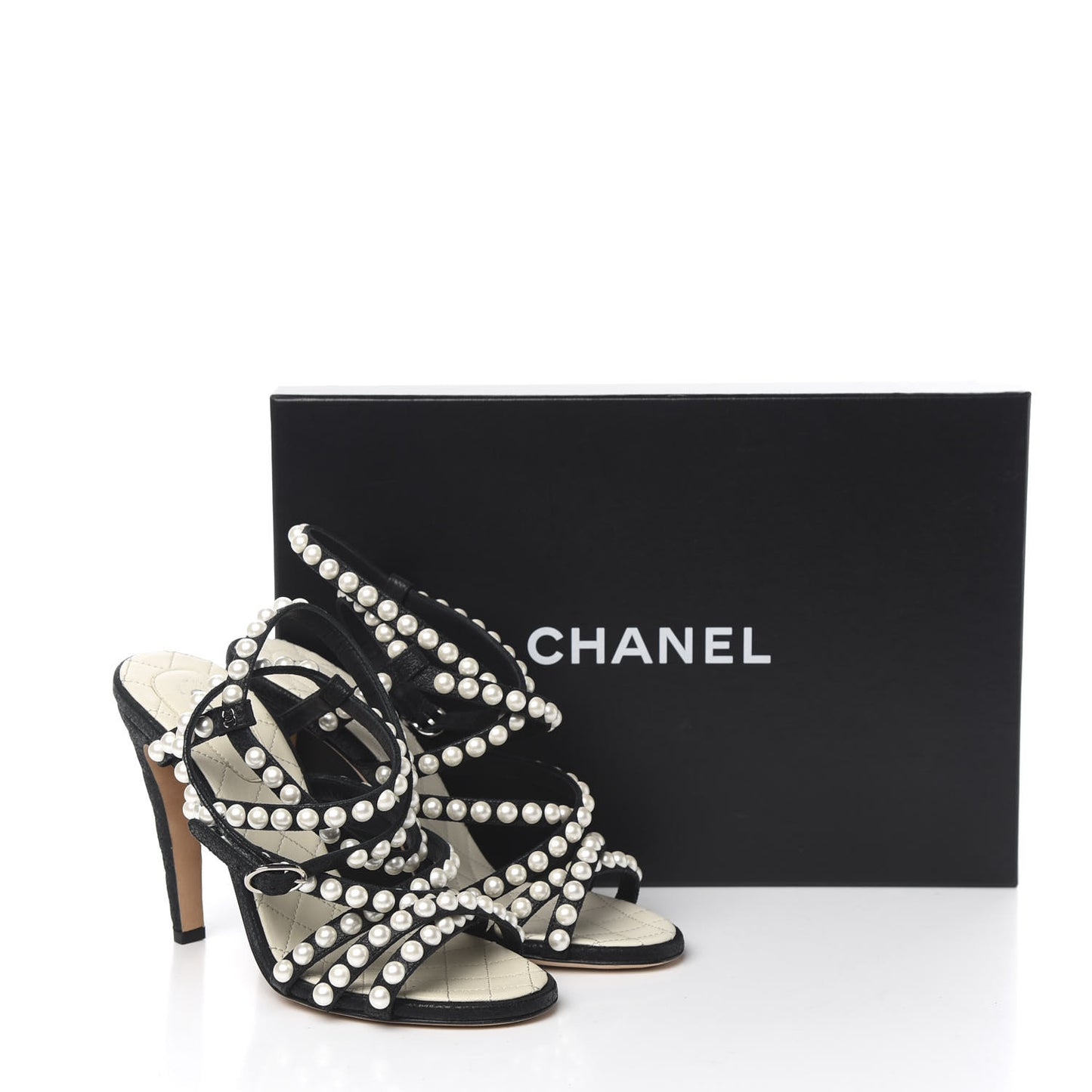 Laminated Lambskin Quilted Pearl Sandals 36 Black