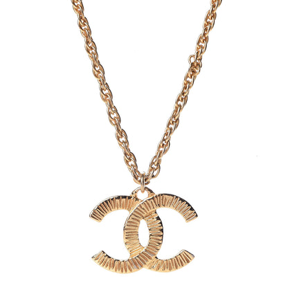 Chanel CC Short Chain Pendant Necklace Gold 1 of 4