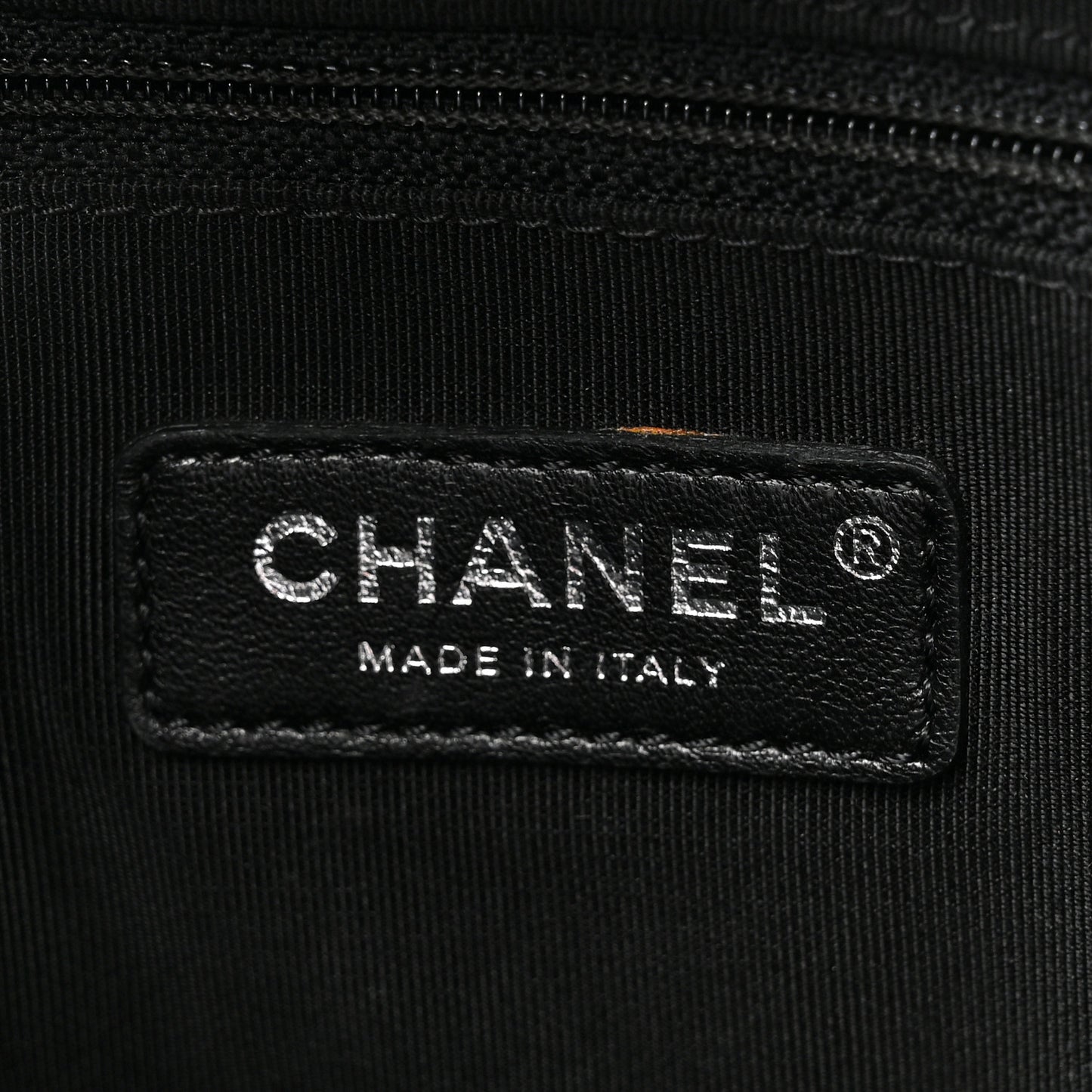 Calfskin Chain 20s Signature Tote Black