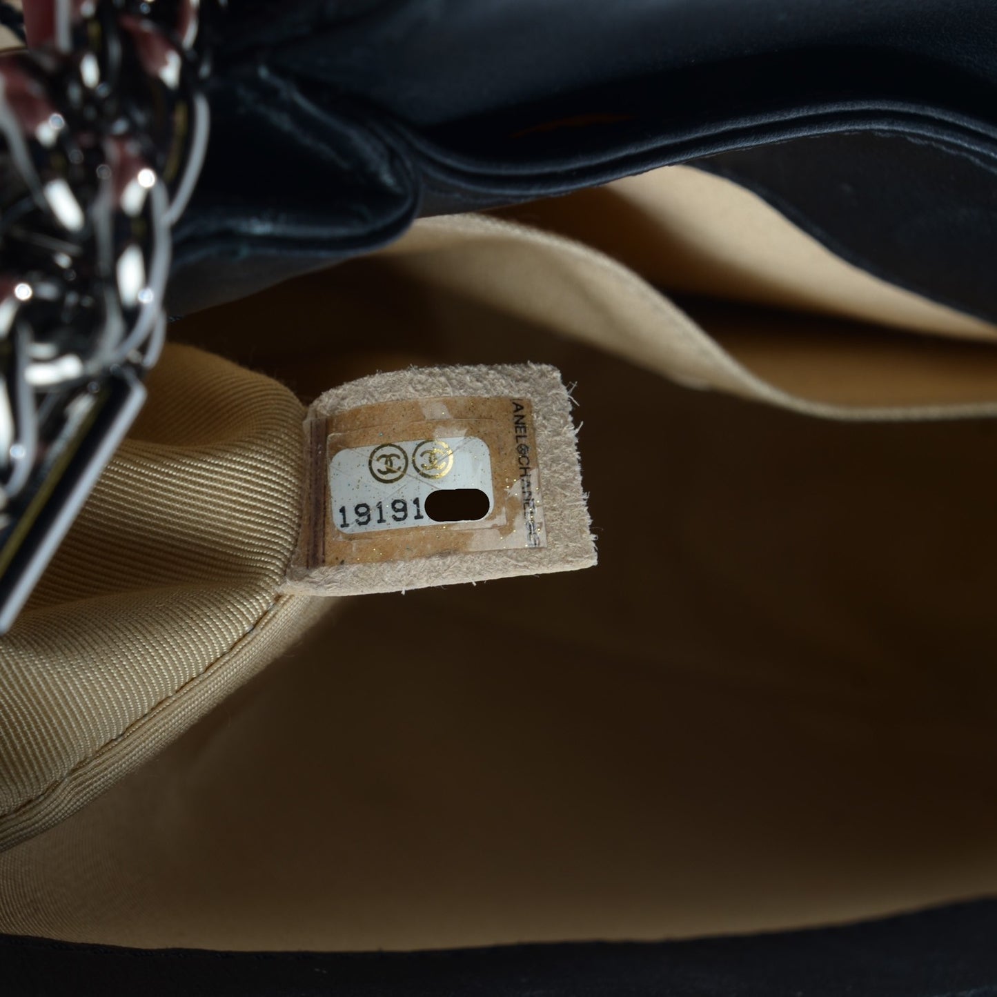 Calfskin Woven Medium Boy Reverso Flap Black