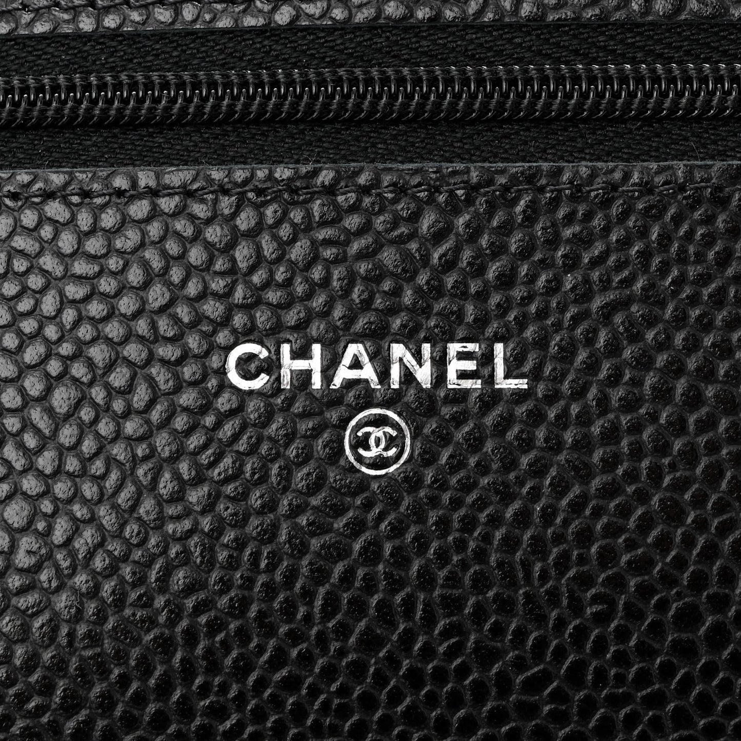 Caviar Quilted Wallet on Chain WOC Black