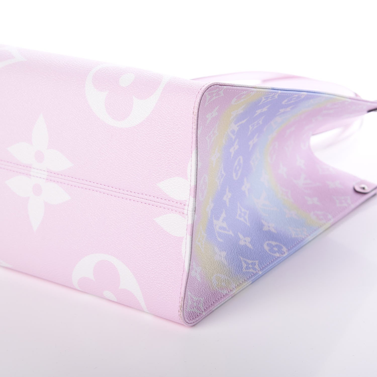Louis Vuitton Monogram Escale Onthego GM Pastel 8 of 8