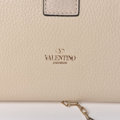 Valentino Garavani Pebbled Calfskin Rockstud Chain Clutch Light Ivory 13 of 14