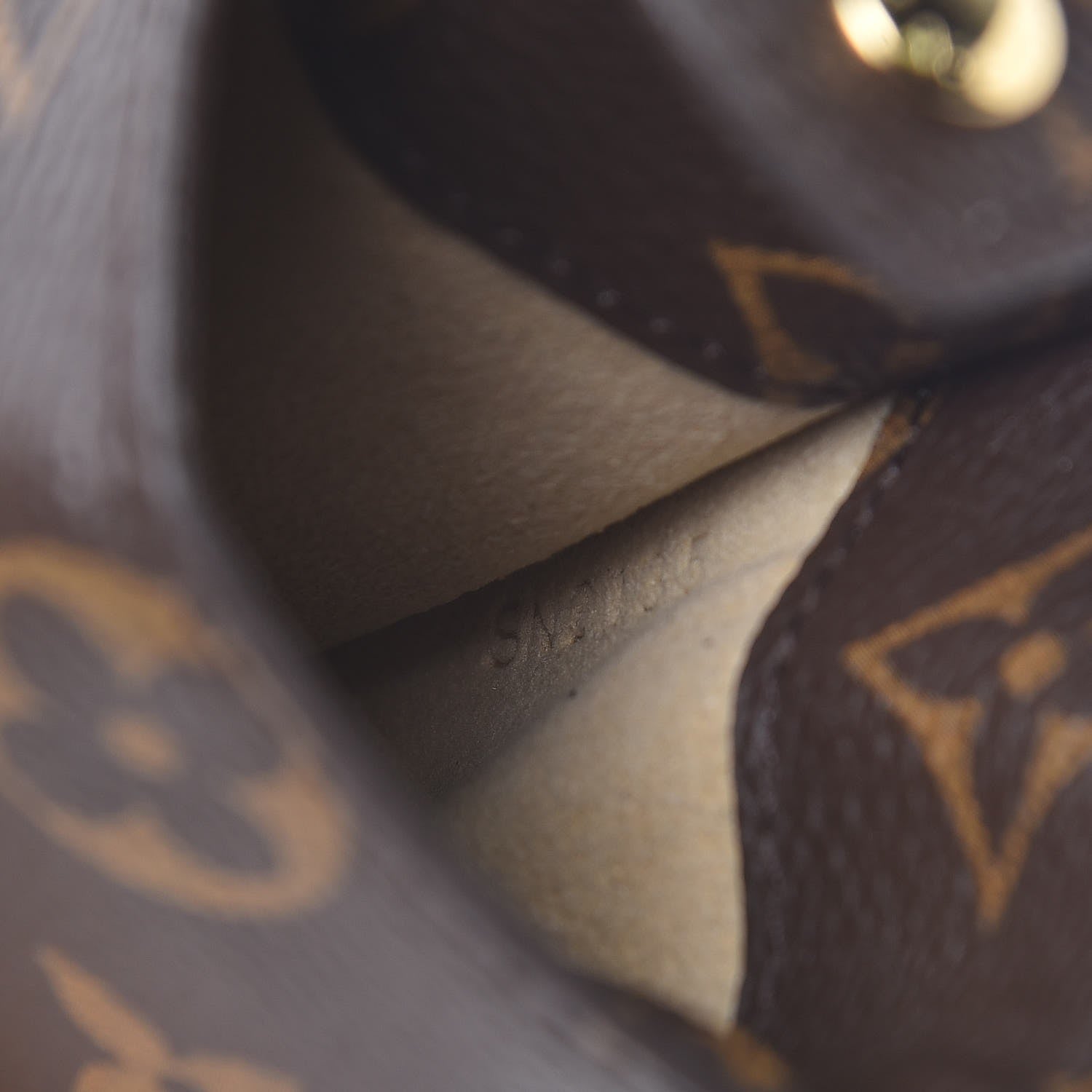 Louis Vuitton Monogram Sunglasses Case MM 6 of 7