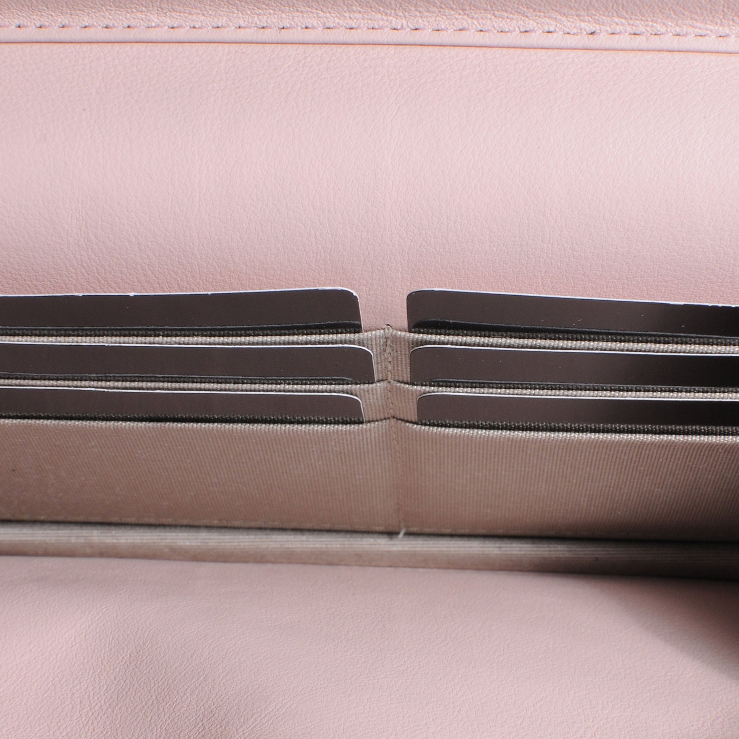 Caviar Wallet on Chain Pink