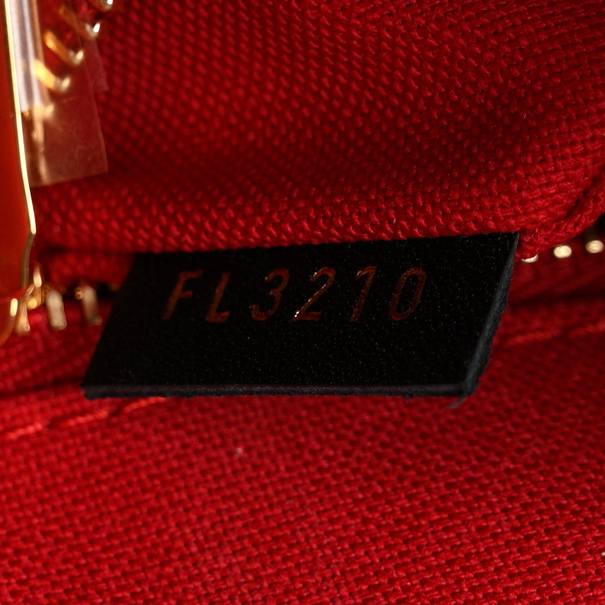 Reverse Monogram Giant Onthego MM
