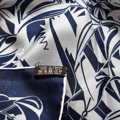 Hermes Silk Tatouage Flamingo Party Scarf 90 Bleu Blanc 6 of 6