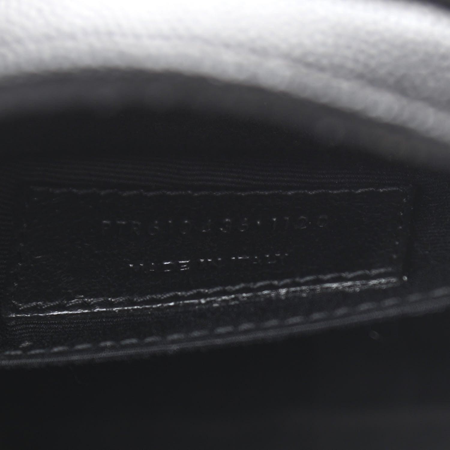 Saint Laurent Grain De Poudre Matelasse Chevron Quilted Round Vinyle Camera Bag Black 7 of 12