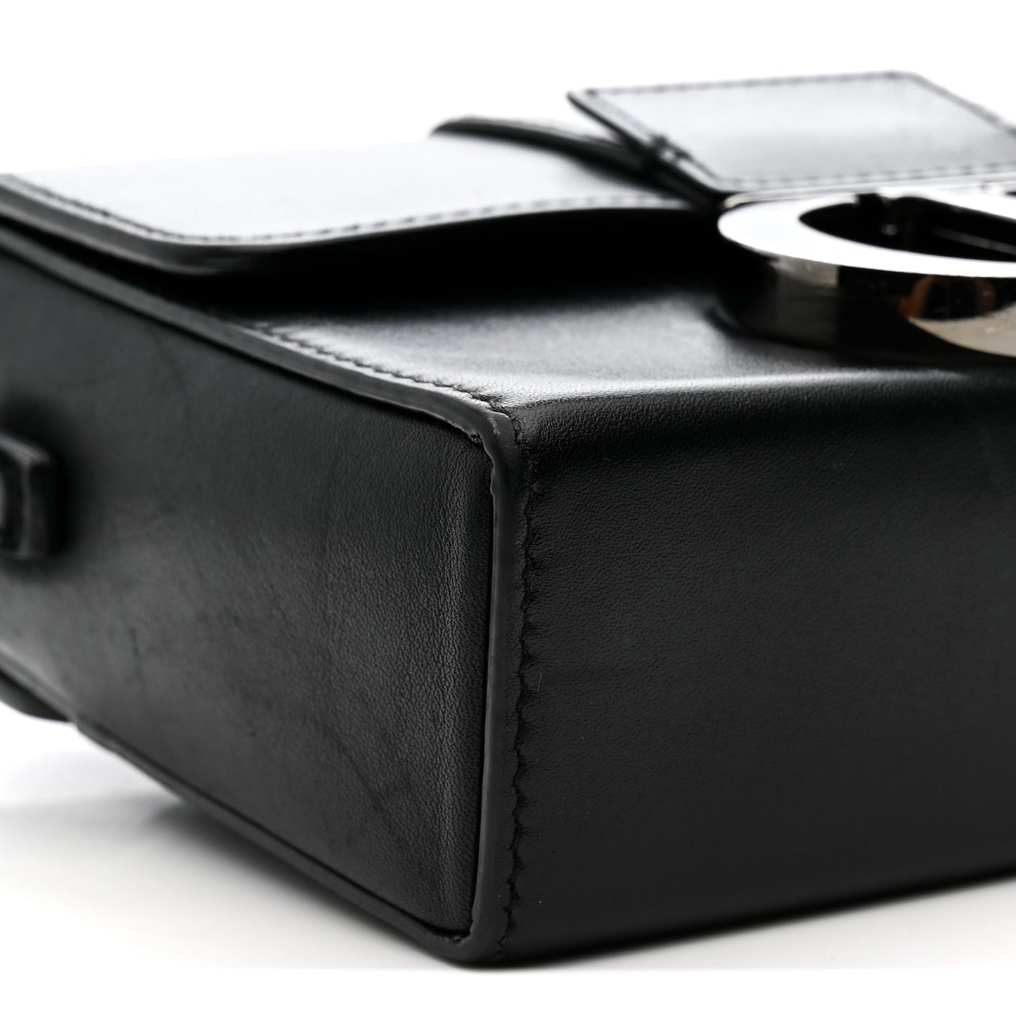 Box Calfskin 30 Montaigne Box Bag Black