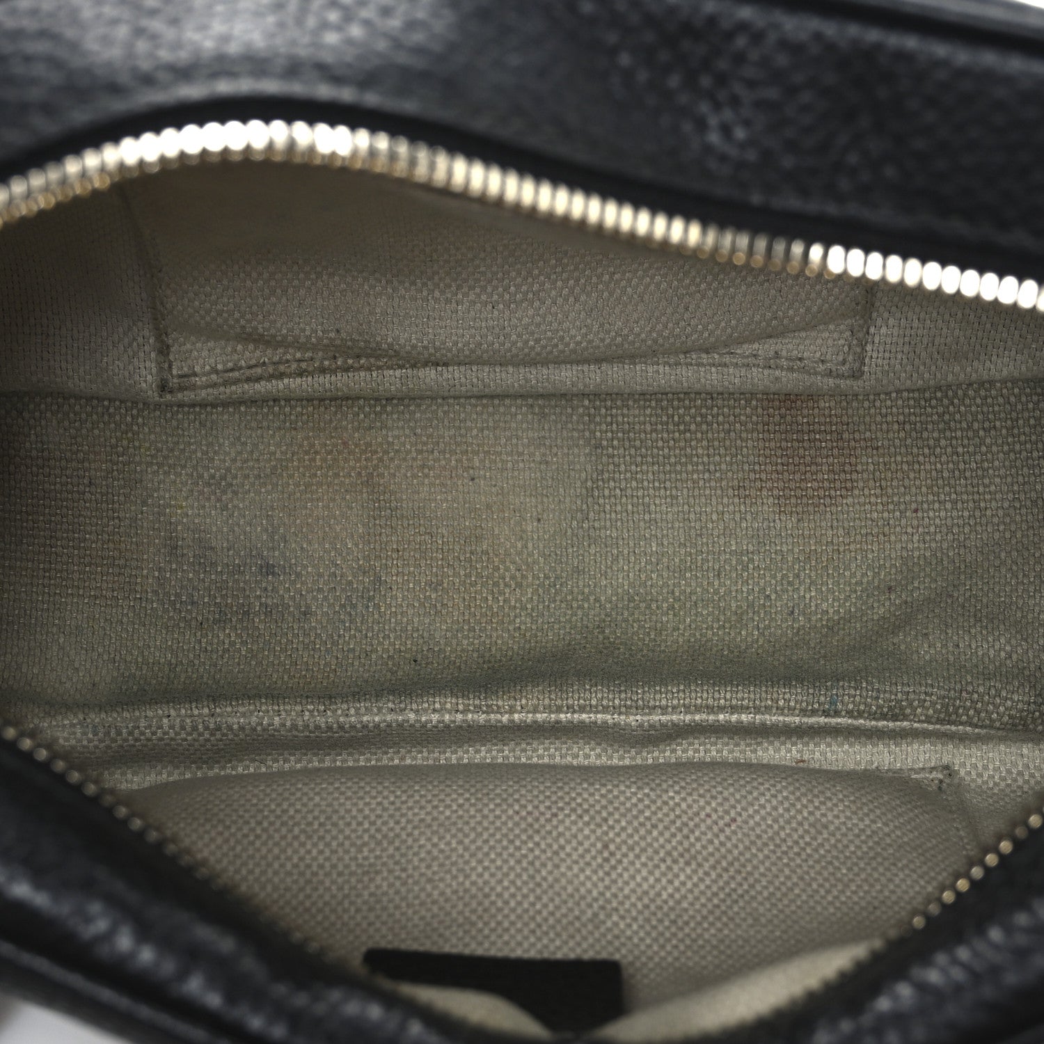 Gucci Pebbled Calfskin Small Soho Disco Bag Black 5 of 10