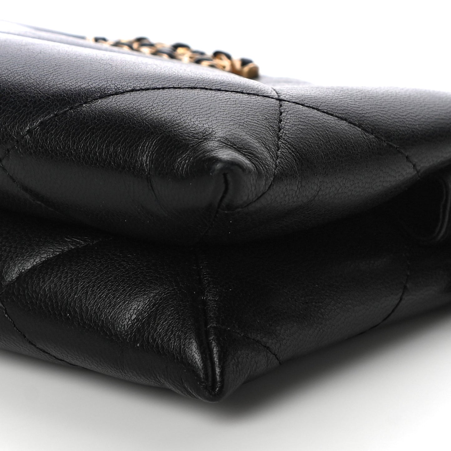 Shiny Goatskin Quilted Small Chanel 19 Pouch With Handle Black