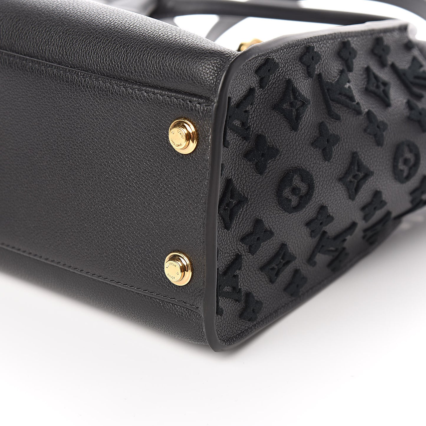 Calfskin Monogram Tufting On My Side Black