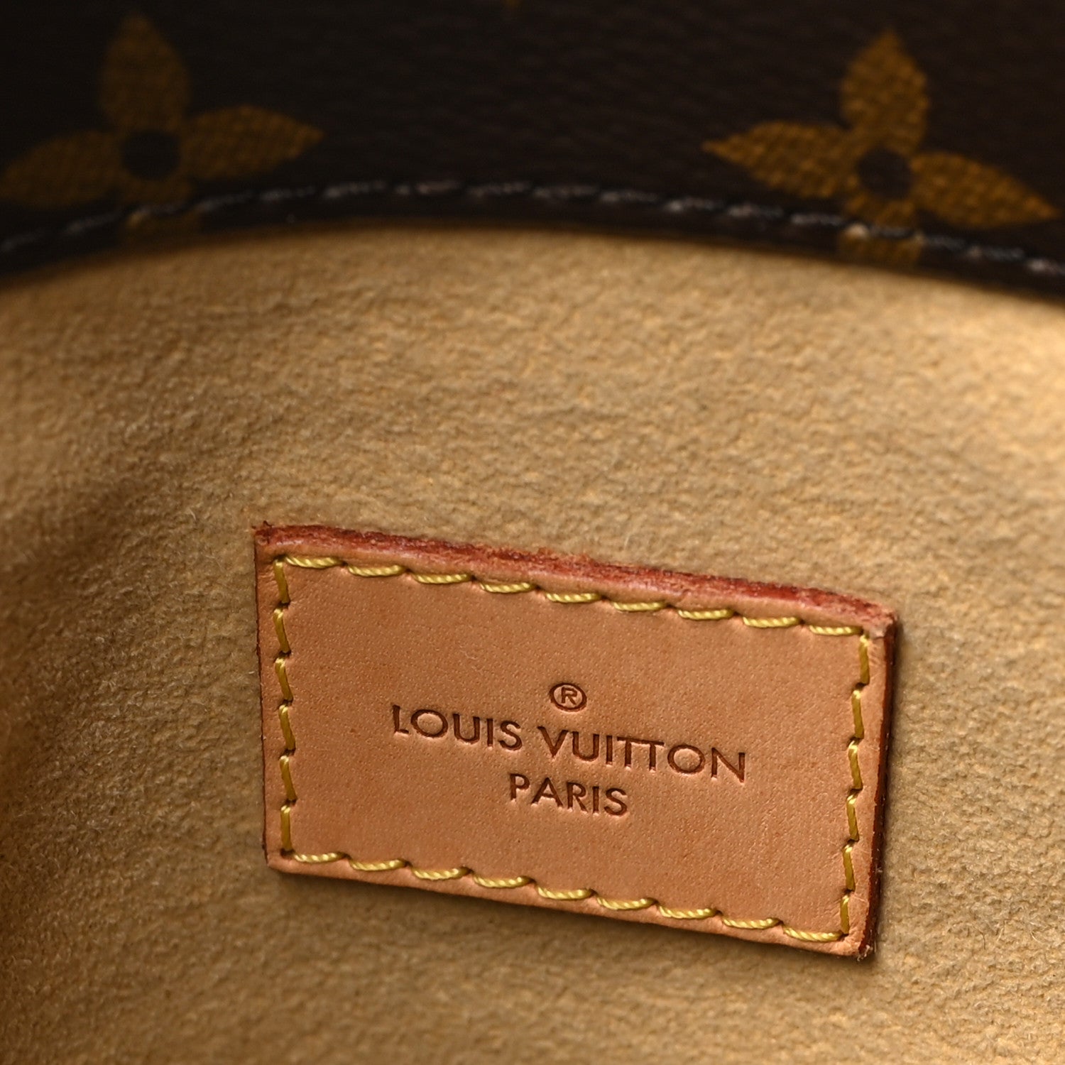 Louis Vuitton Monogram Artsy MM 6 of 9