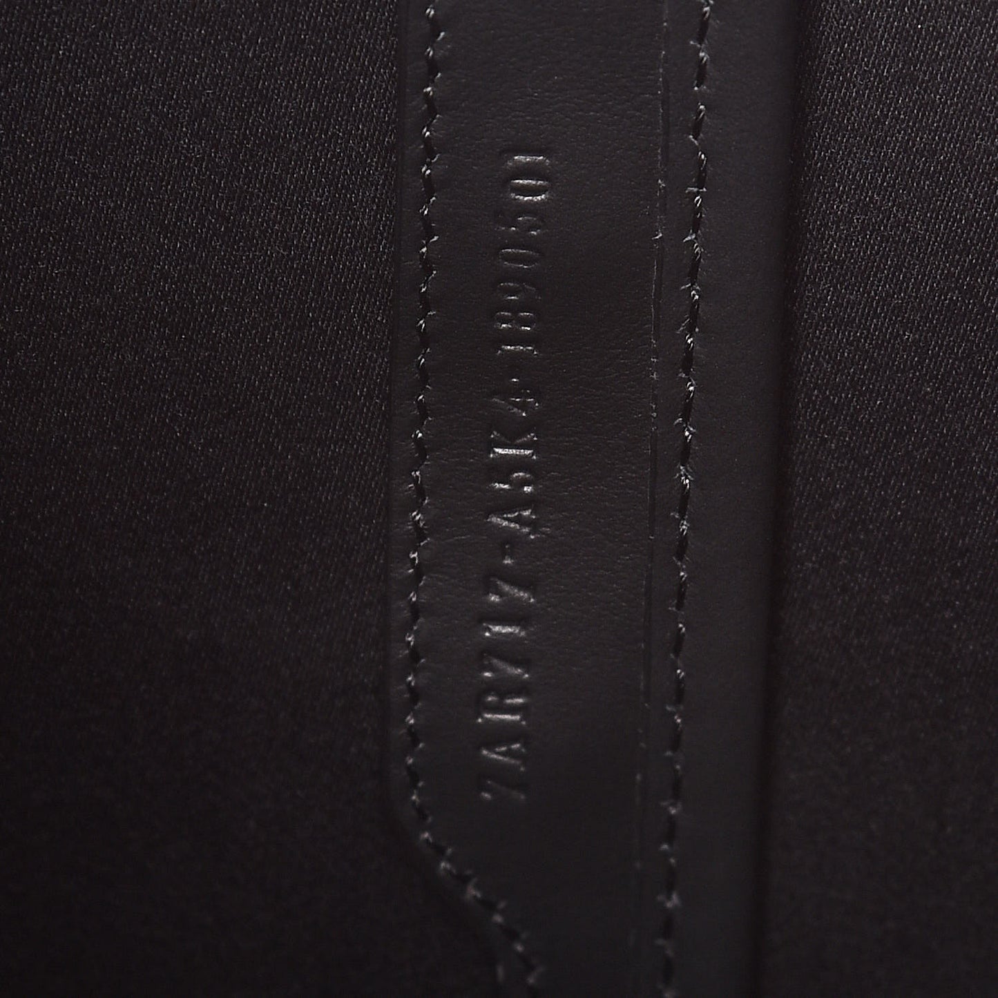 Glazed Fabric Vitello Century FF 1974 Stamp Patch Mini Peekaboo Defender Cover Mogano Panna Black
