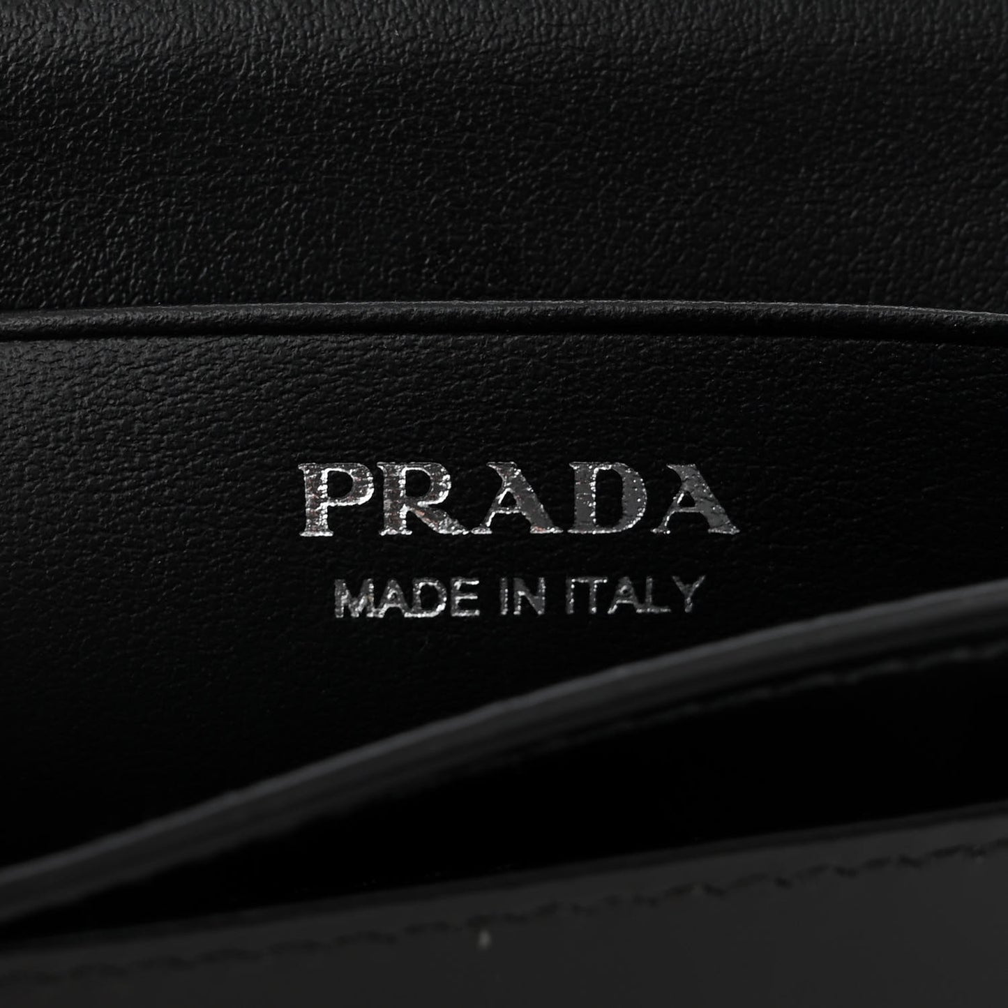 Spazzolato Chain Card Holder Wallet Black