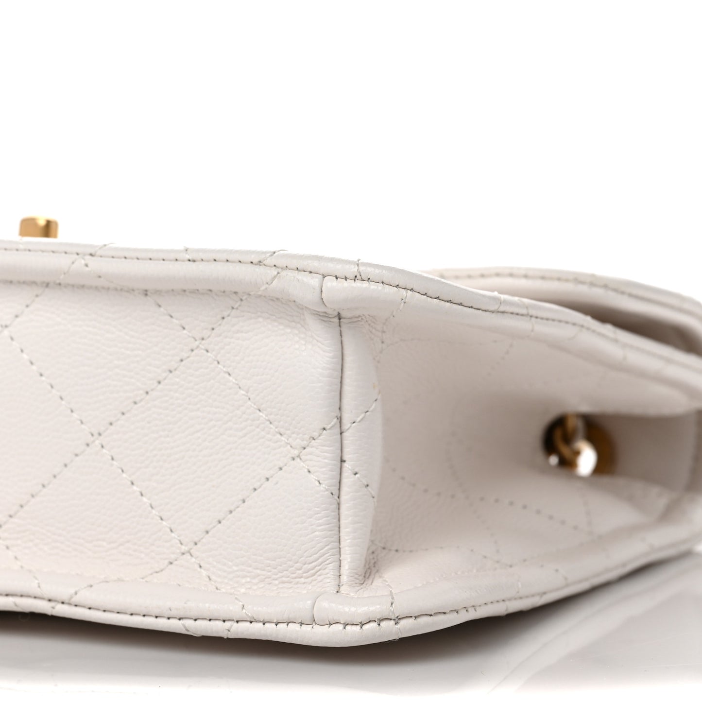 Caviar Quilted Medium Sweet Classic Flap White