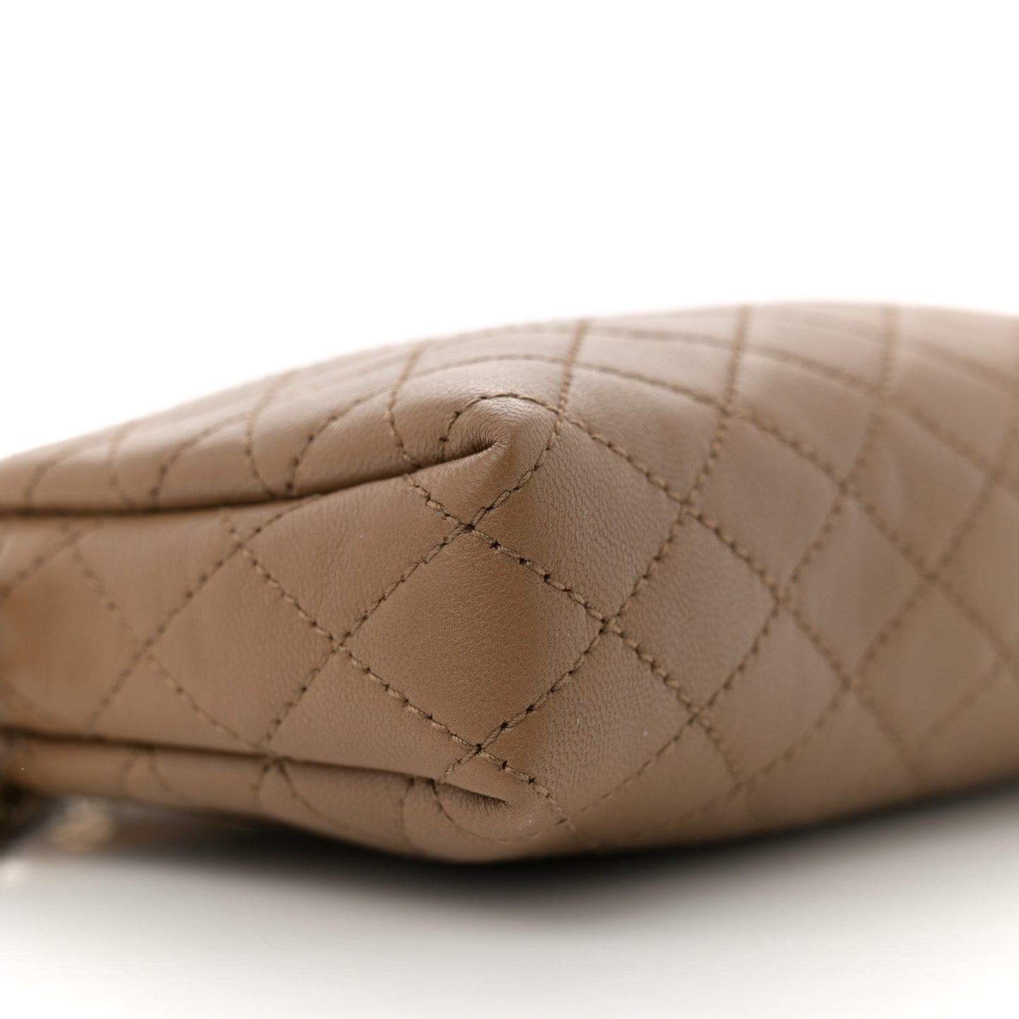 Lambskin Quilted Gaby Zipped Pouch Dark Cork