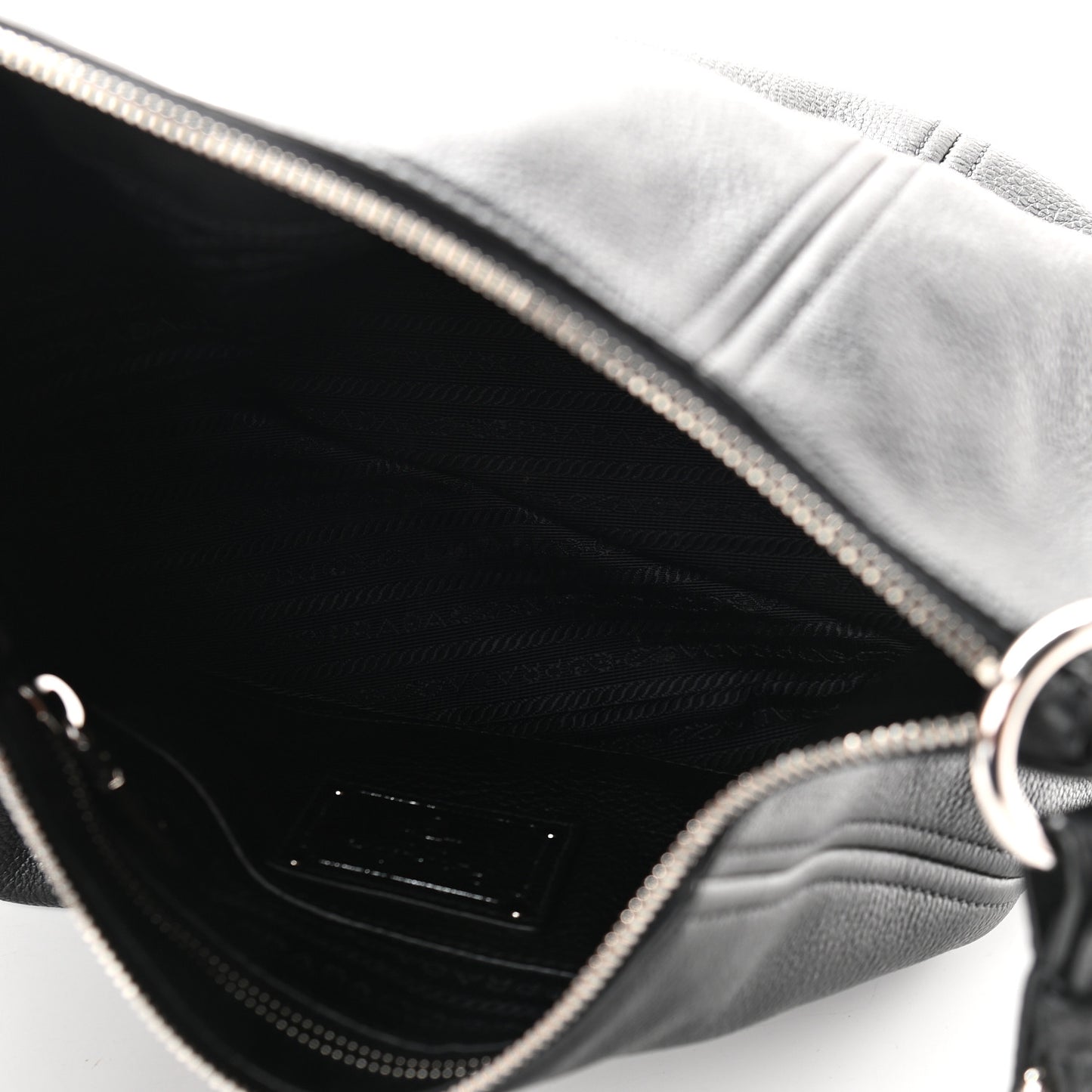 Vitello Daino Hobo Black
