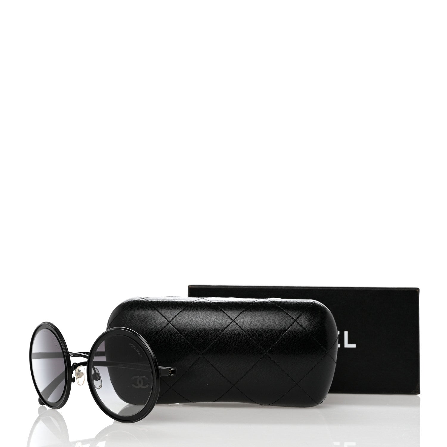 Chanel Round Sunglasses 4226 Black 8 of 8