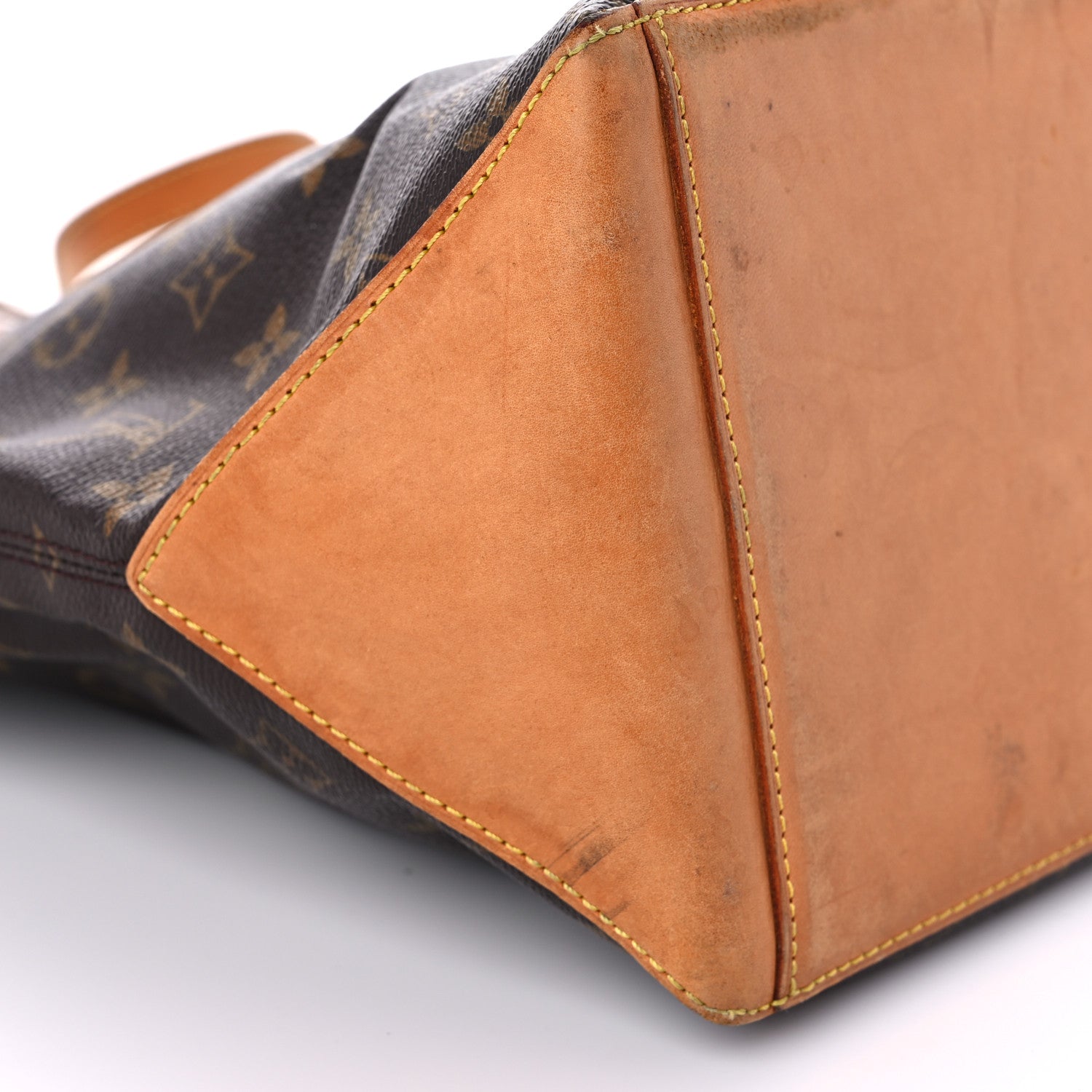 Louis Vuitton Monogram Cabas Mezzo 15 of 20