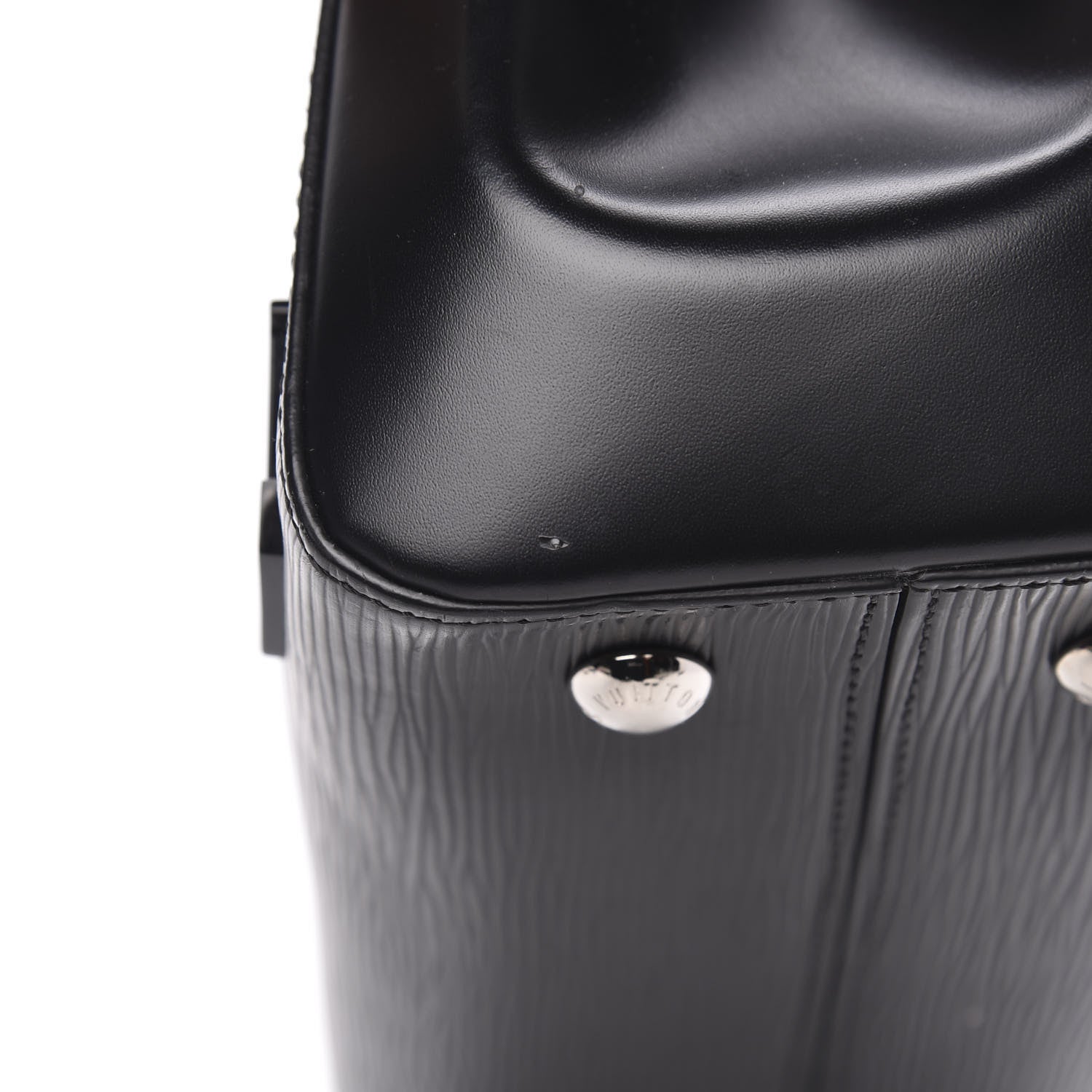 Louis Vuitton Epi Cluny MM Black 10 of 13