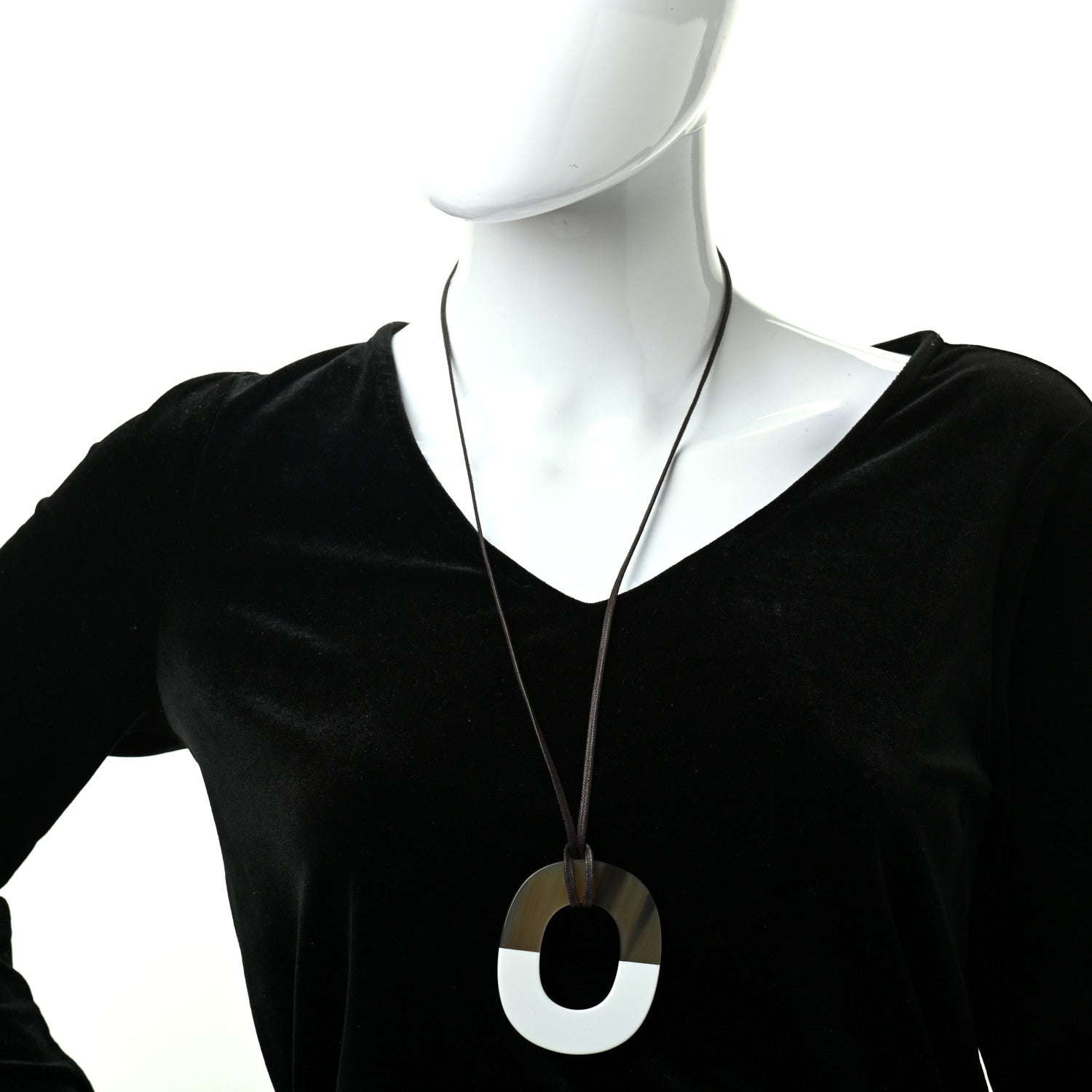 Hermes Buffalo Horn Isthme Pendant Necklace 2 of 6