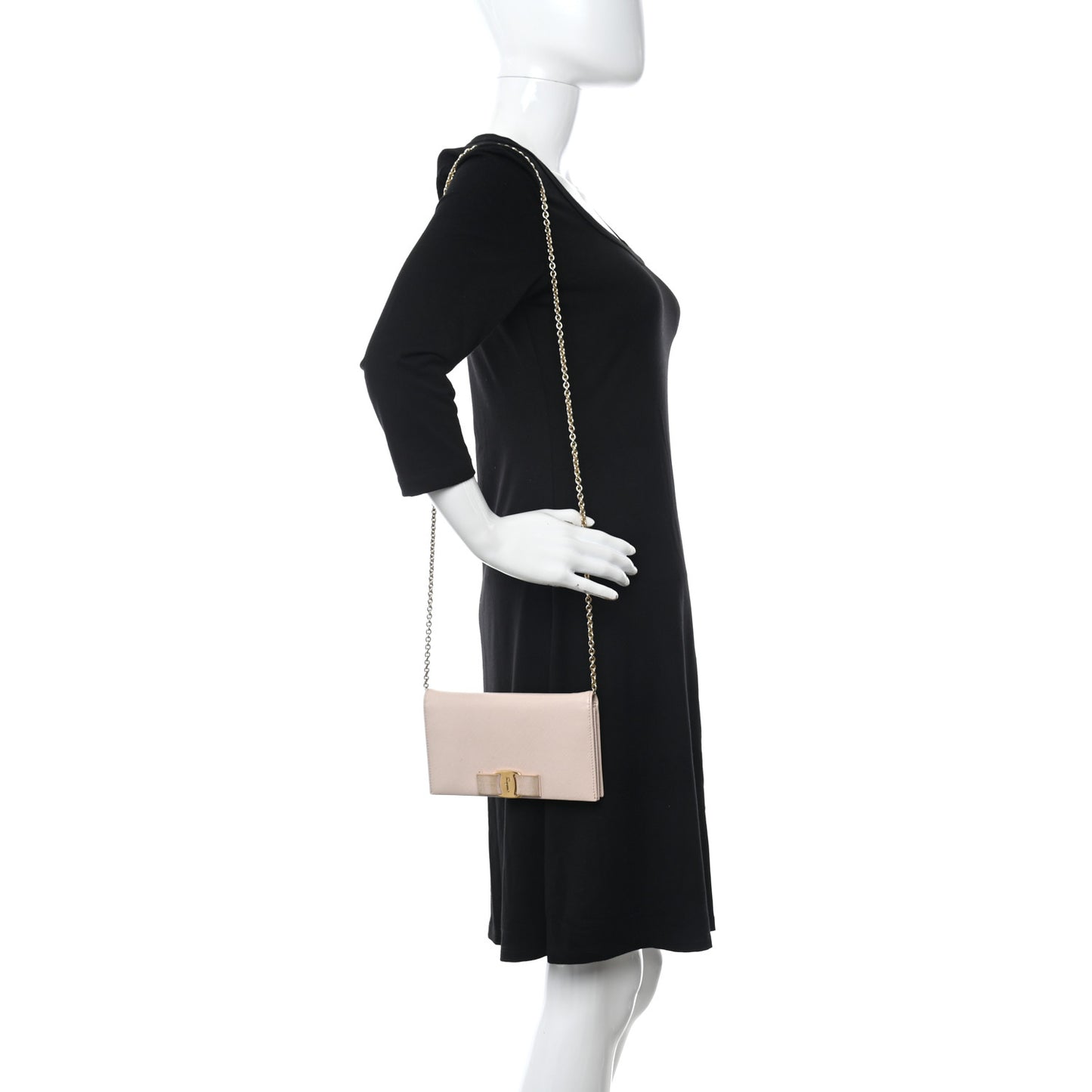 Calfskin Miss Vara Wallet On Chain Pink