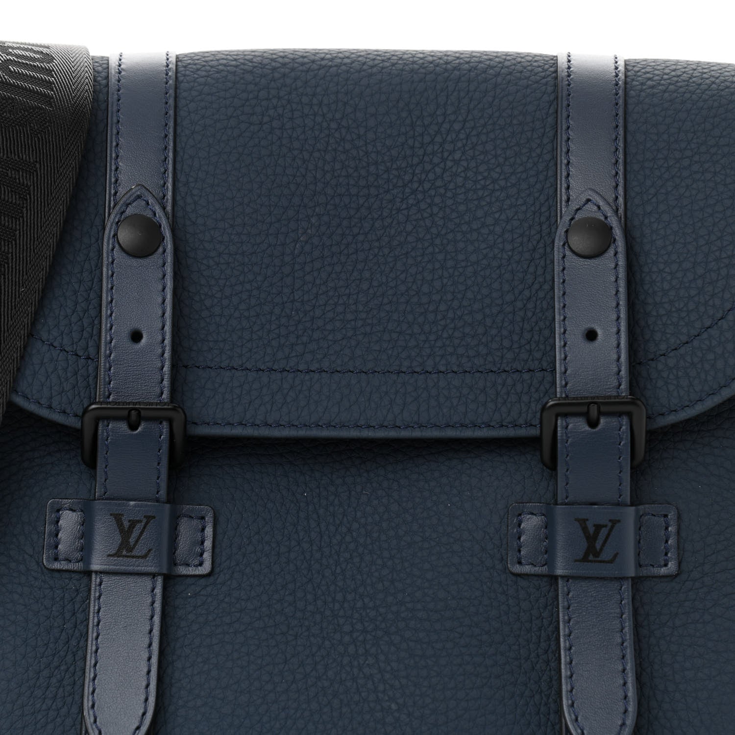 Louis Vuitton Taurillon Christopher Messenger Bleu Marine 7 of 9