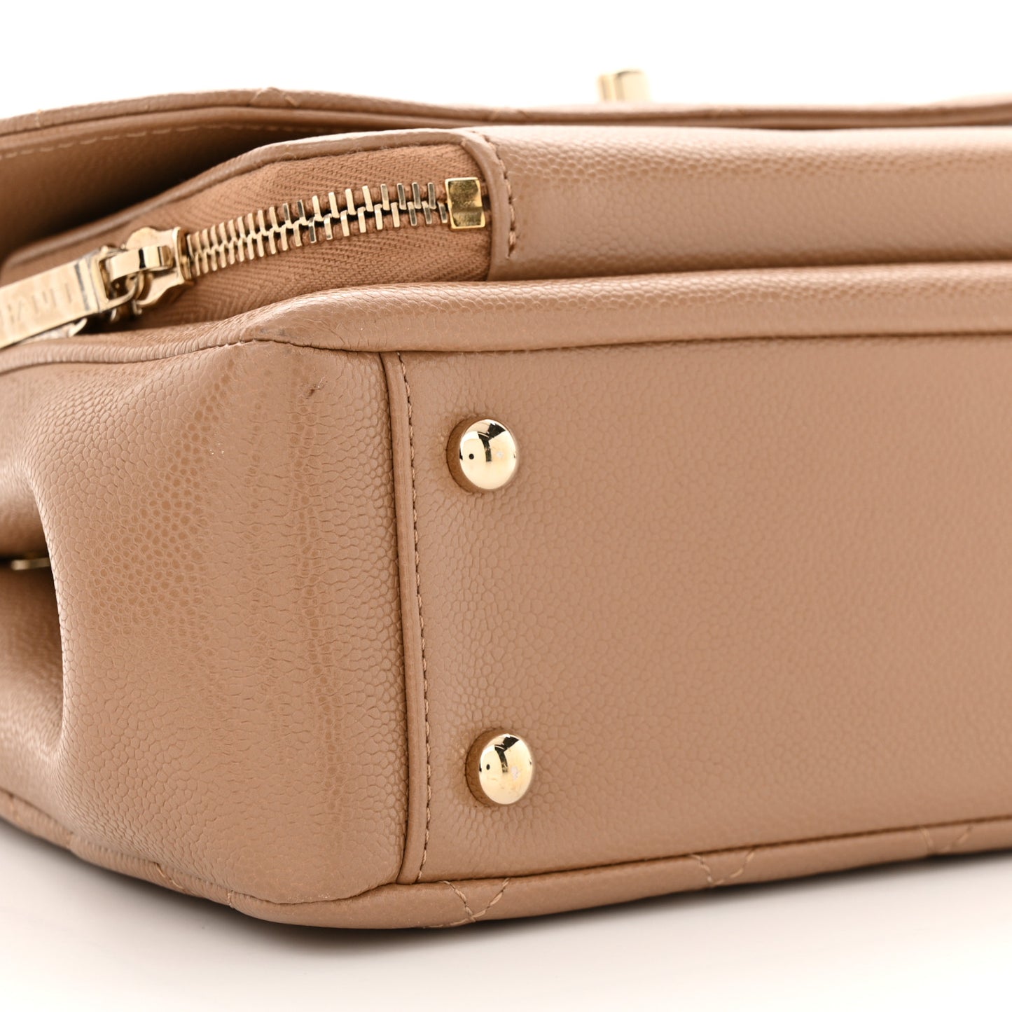 Caviar Quilted Medium Business Affinity Flap Beige