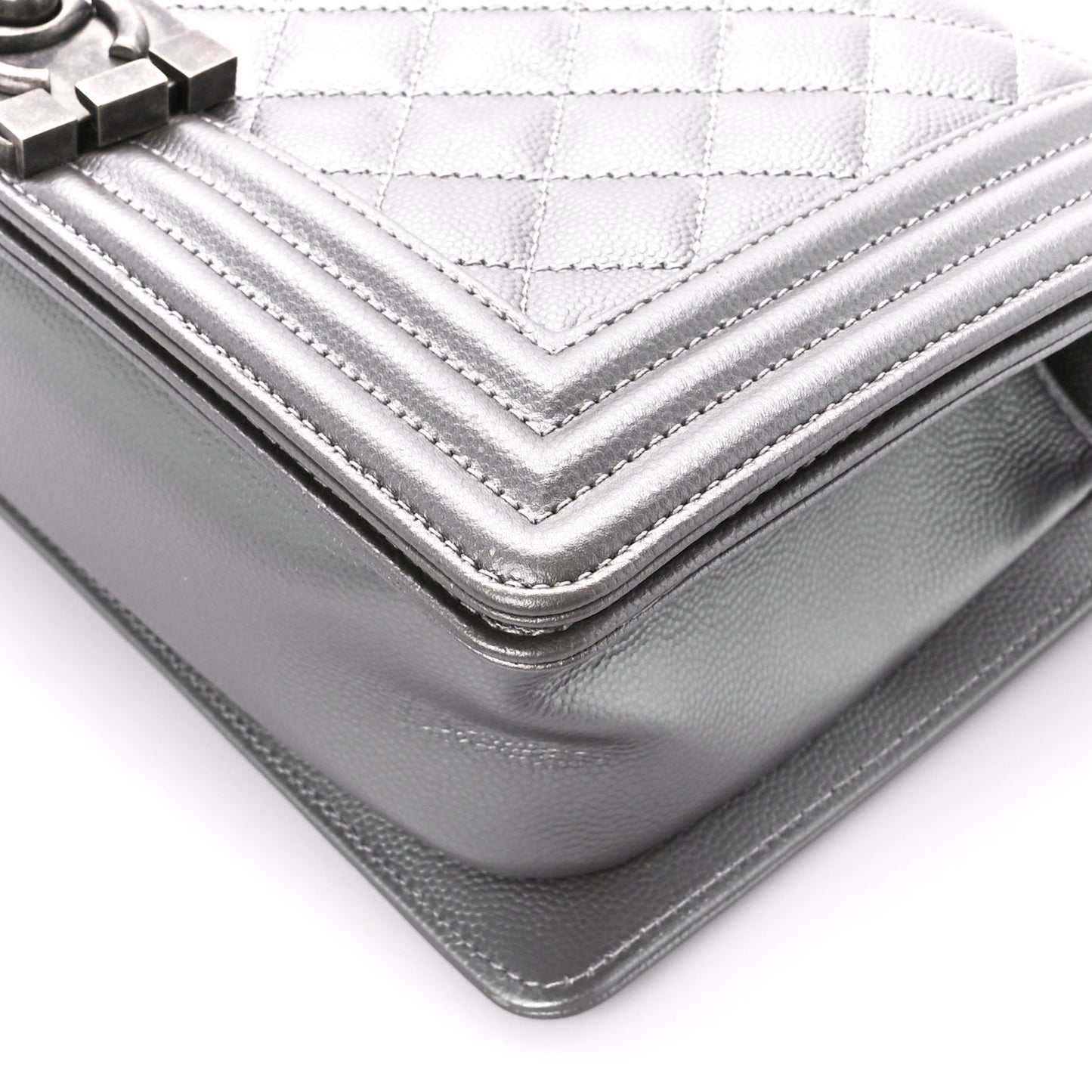 Metallic Caviar Quilted Medium Boy Flap Silver