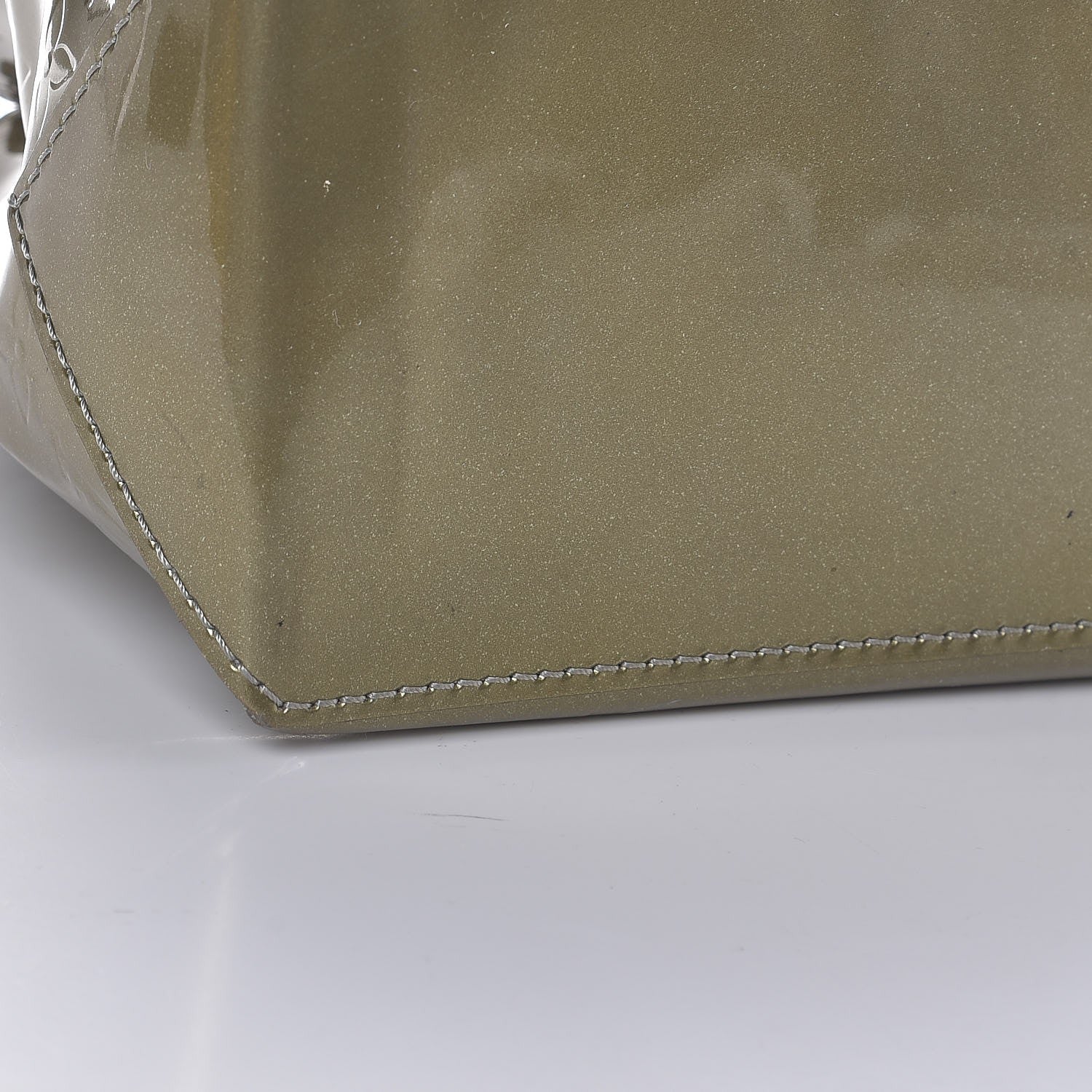 Louis Vuitton Vernis Wilshire PM Gris Art Deco 8 of 11