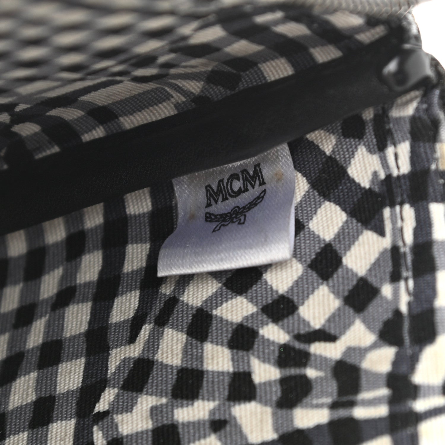 MCM Visetos Liz Shopper Tote Pouch Black 6 of 9