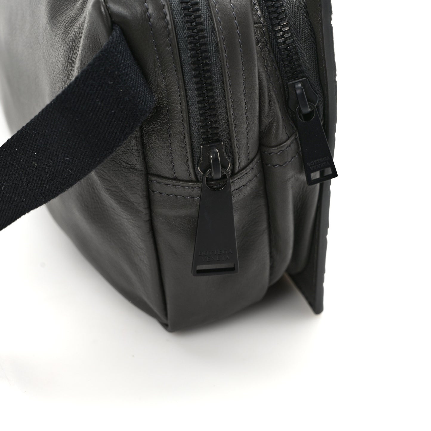 Nappa Intrecciato Belt Bag Light Graphite